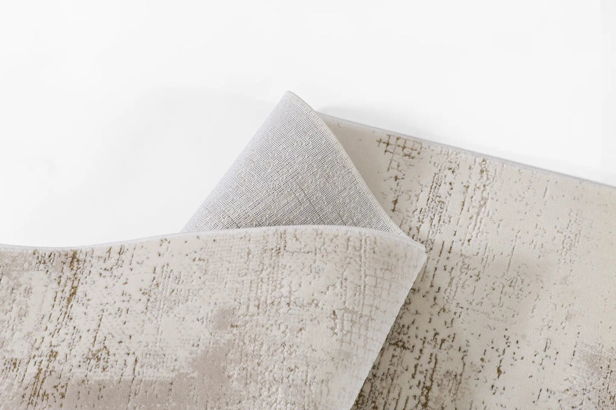 Vera VRA-4 Ivory Area Rug by Momeni