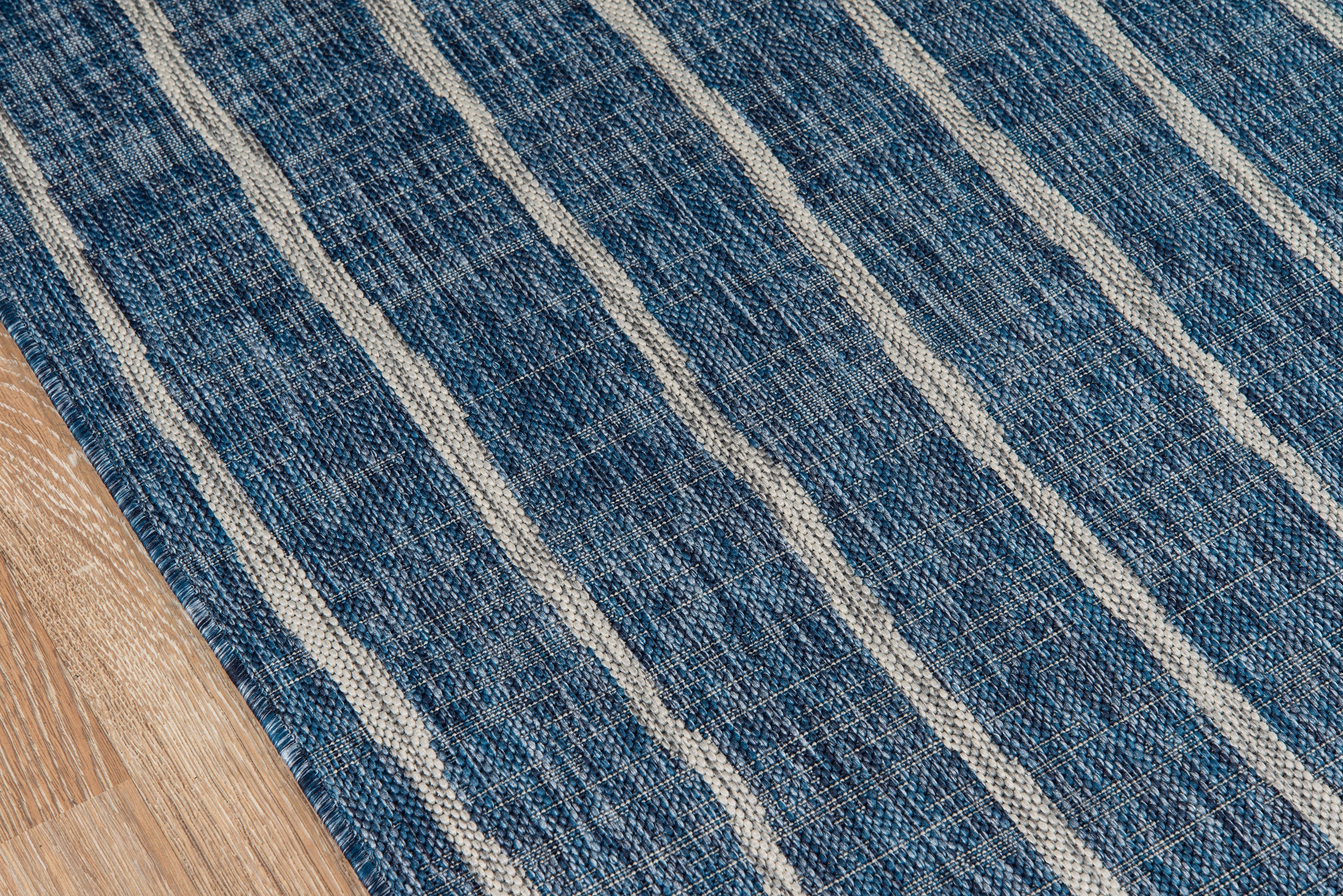 Novogratz Villa VI-03 Blue Indoor/Outdoor Area Rug by Momeni
