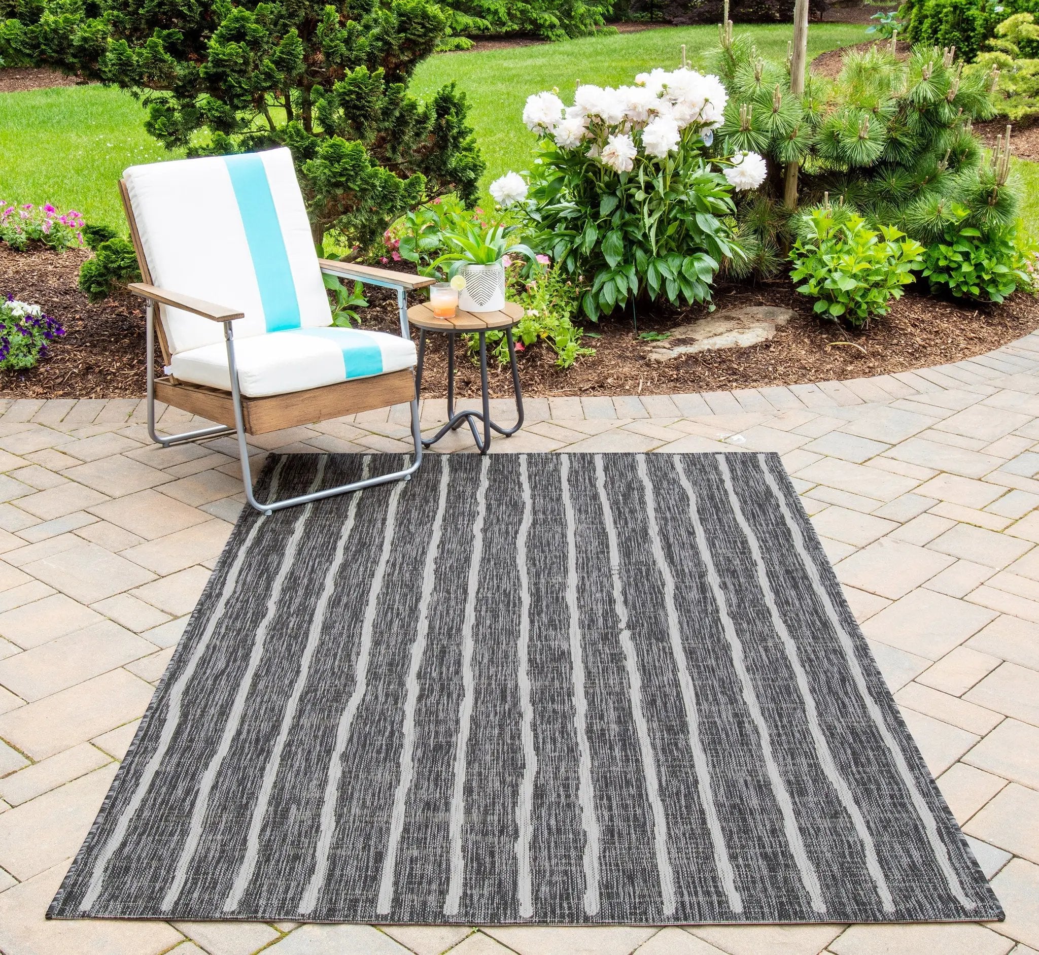 Villa VI-03 (Sicily) Charcoal Area Rug by Novogratz by Momeni