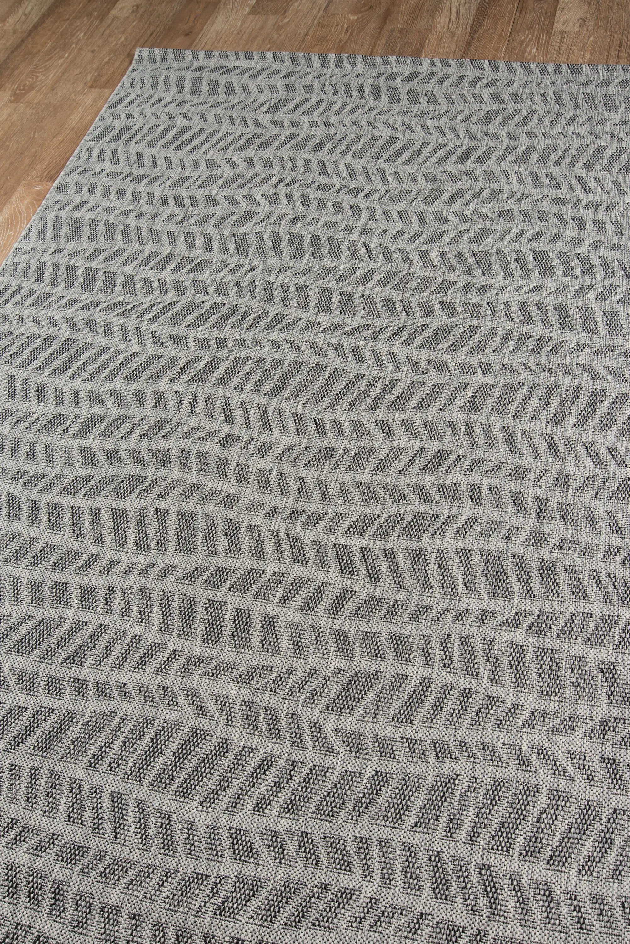 Villa VI-05 (Emilia) Gray Area Rug by Novogratz by Momeni