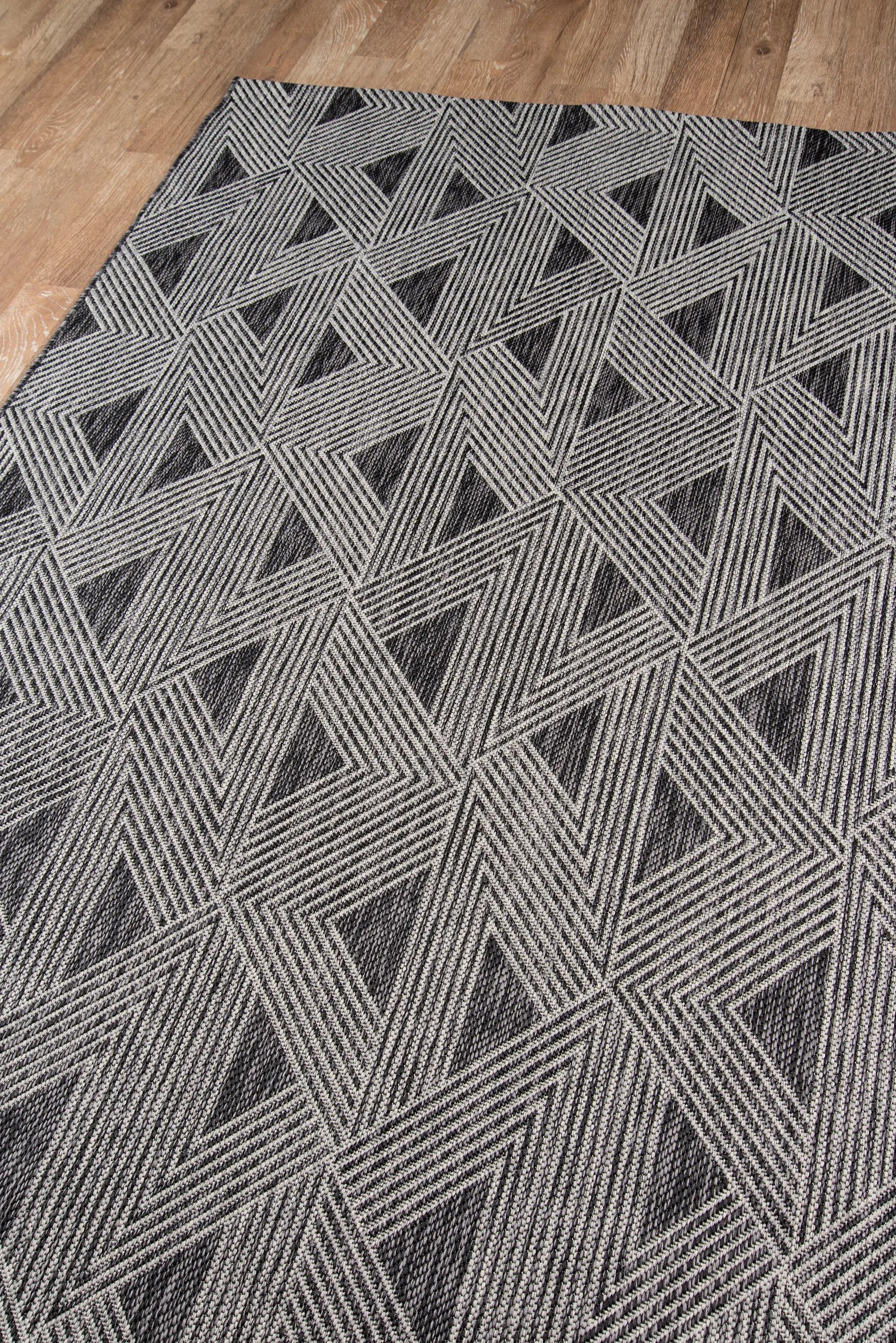 Villa VI-06 (Como) Charcoal Area Rug by Novogratz by Momeni
