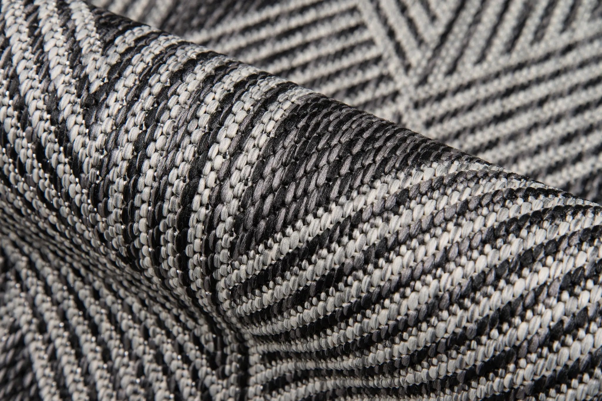 Villa VI-06 (Como) Charcoal Area Rug by Novogratz by Momeni