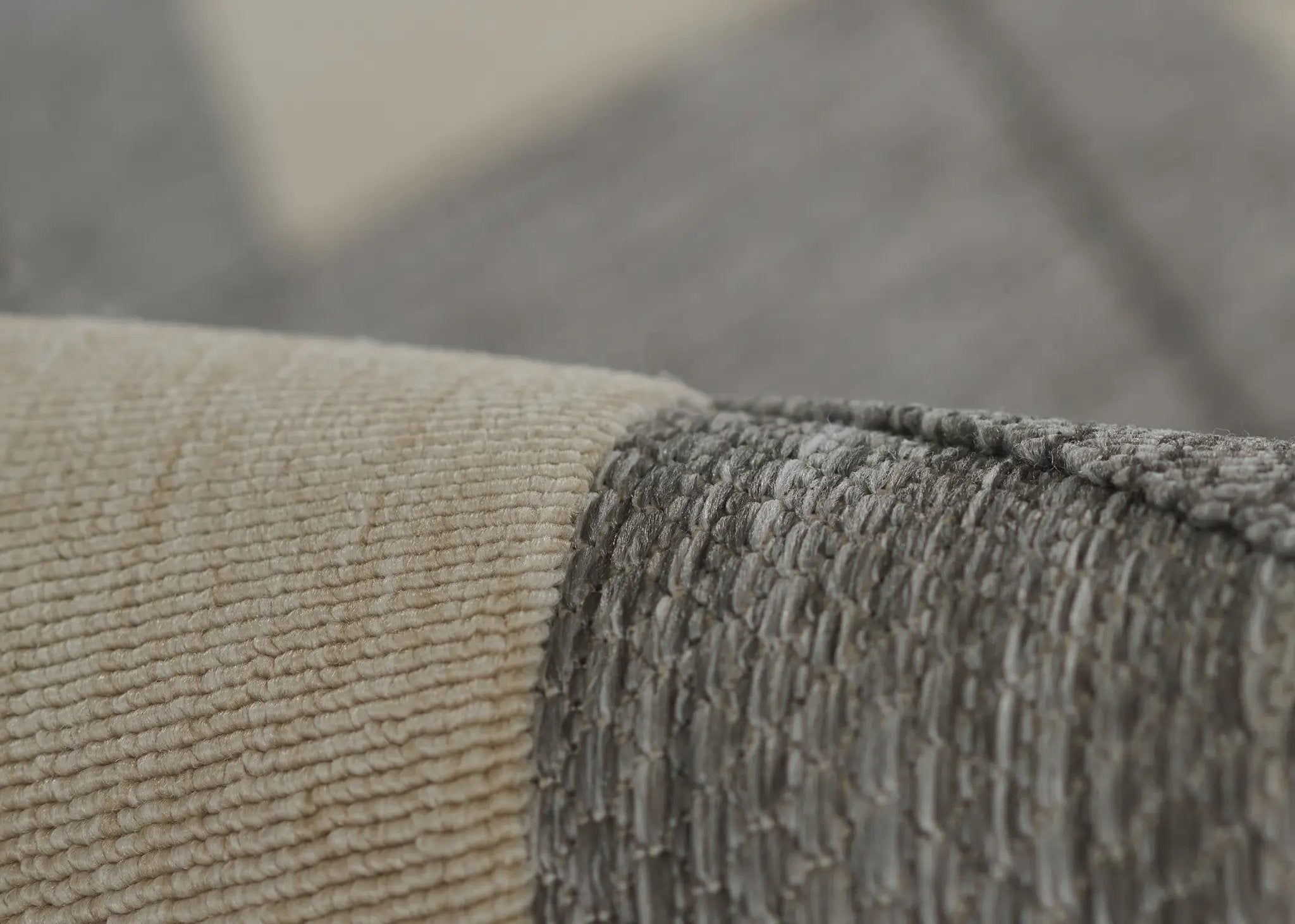 Vines VN-01 Gray Area Rug by Momeni