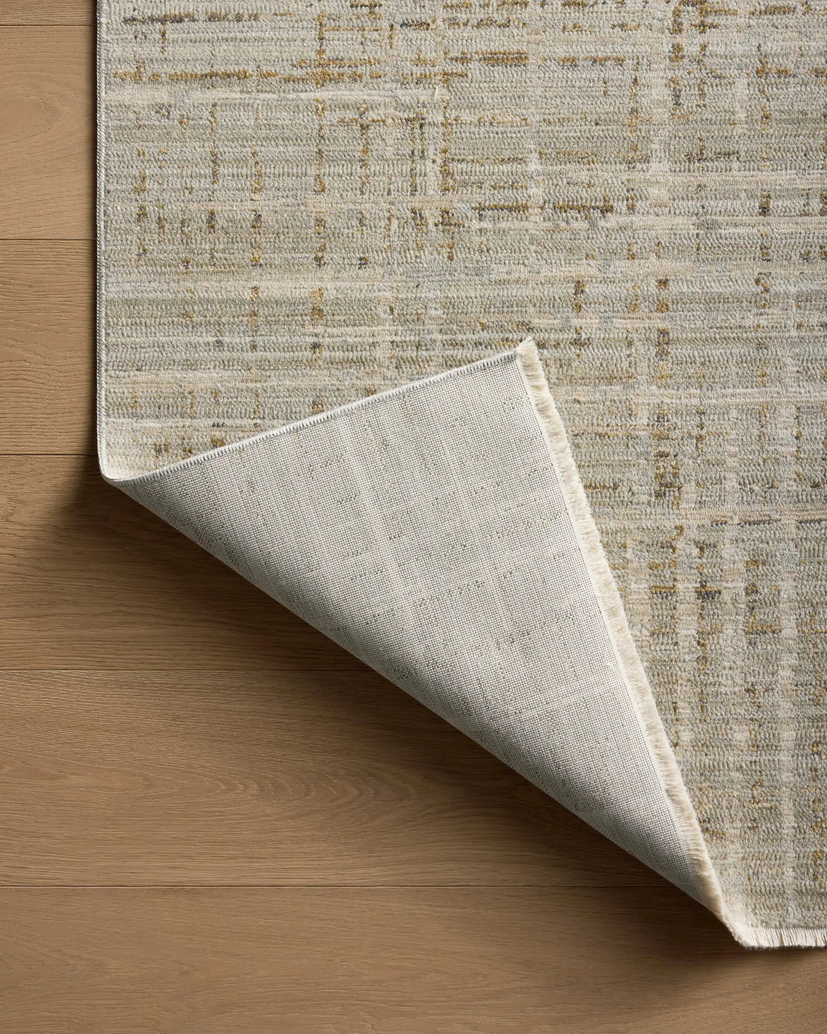 Wade WAE-03 Mist / Gold Area Rug by Loloi