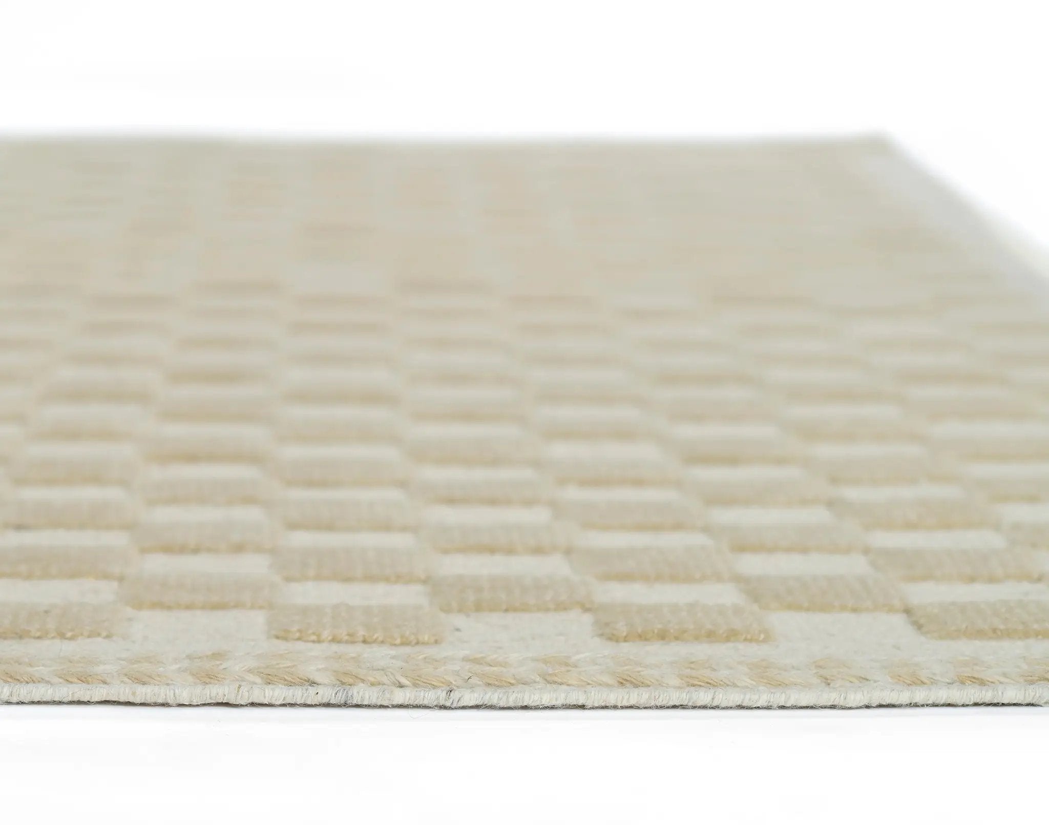 Willow WLO-1 (Checkered) Beige Area Rug by Momeni