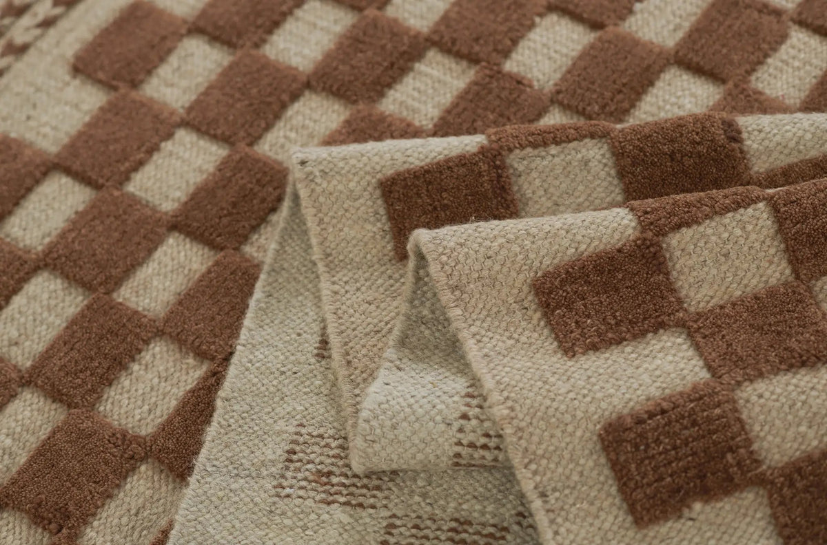 Willow WLO-1 (Checkered) Brown Area Rug by Momeni