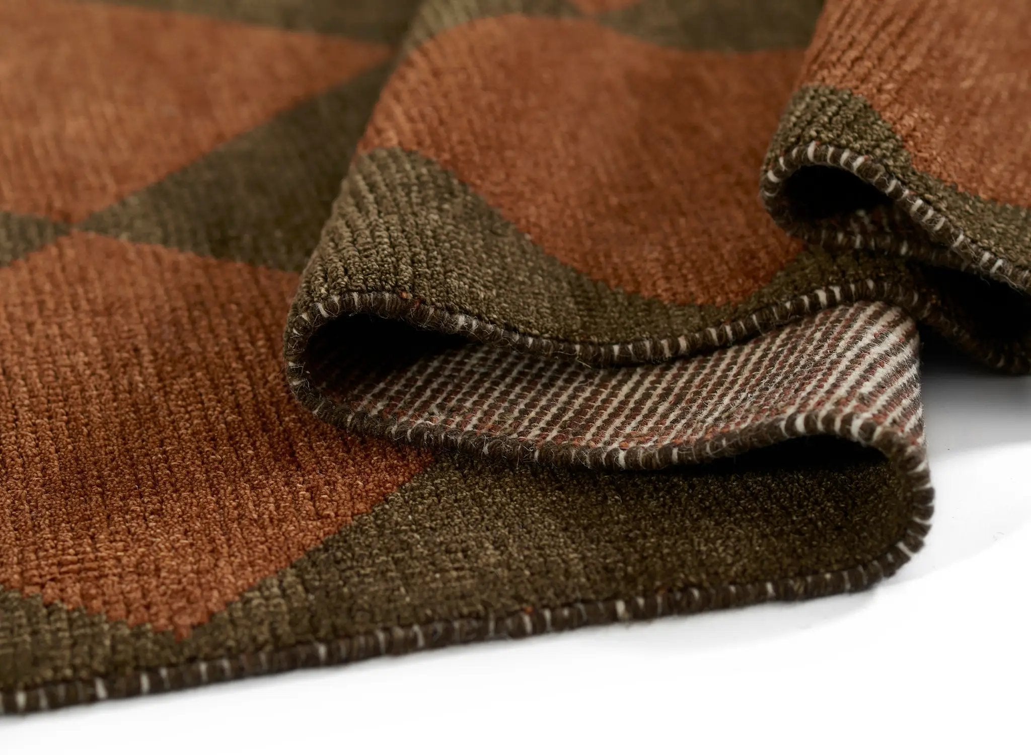 Willow WLO-4 (Checkered) Copper Area Rug by Momeni