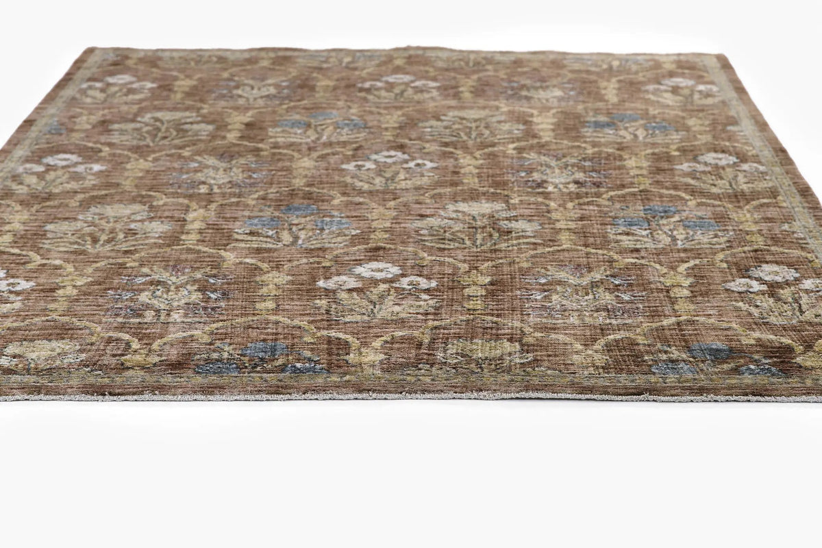 Wisteria WIS-1 Rust Area Rug by Momeni