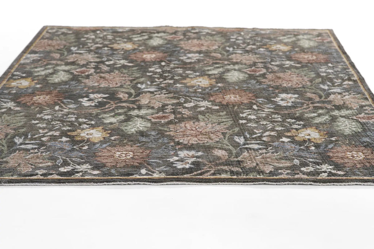 Wisteria WIS-2 Charcoal Area Rug by Momeni
