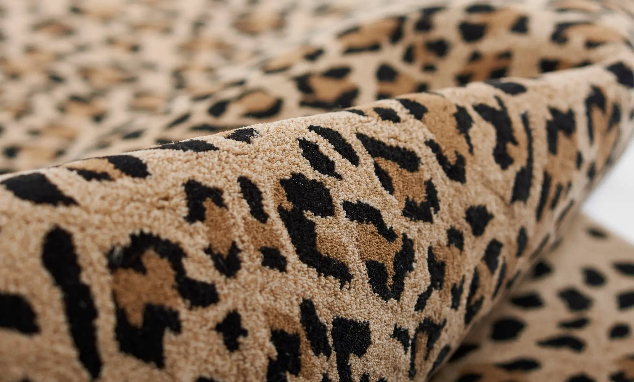 Woodland WOD-2 (Leopard) Beige Area Rug by Erin Gates by Momeni