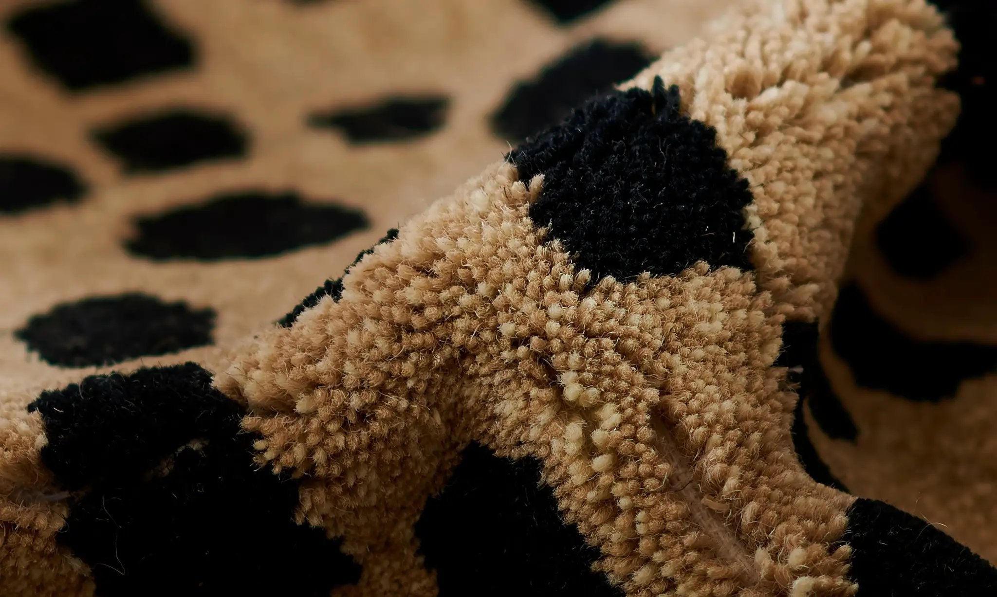 Woodland WOD-3 (Cheetah) Beige Area Rug by Erin Gates by Momeni