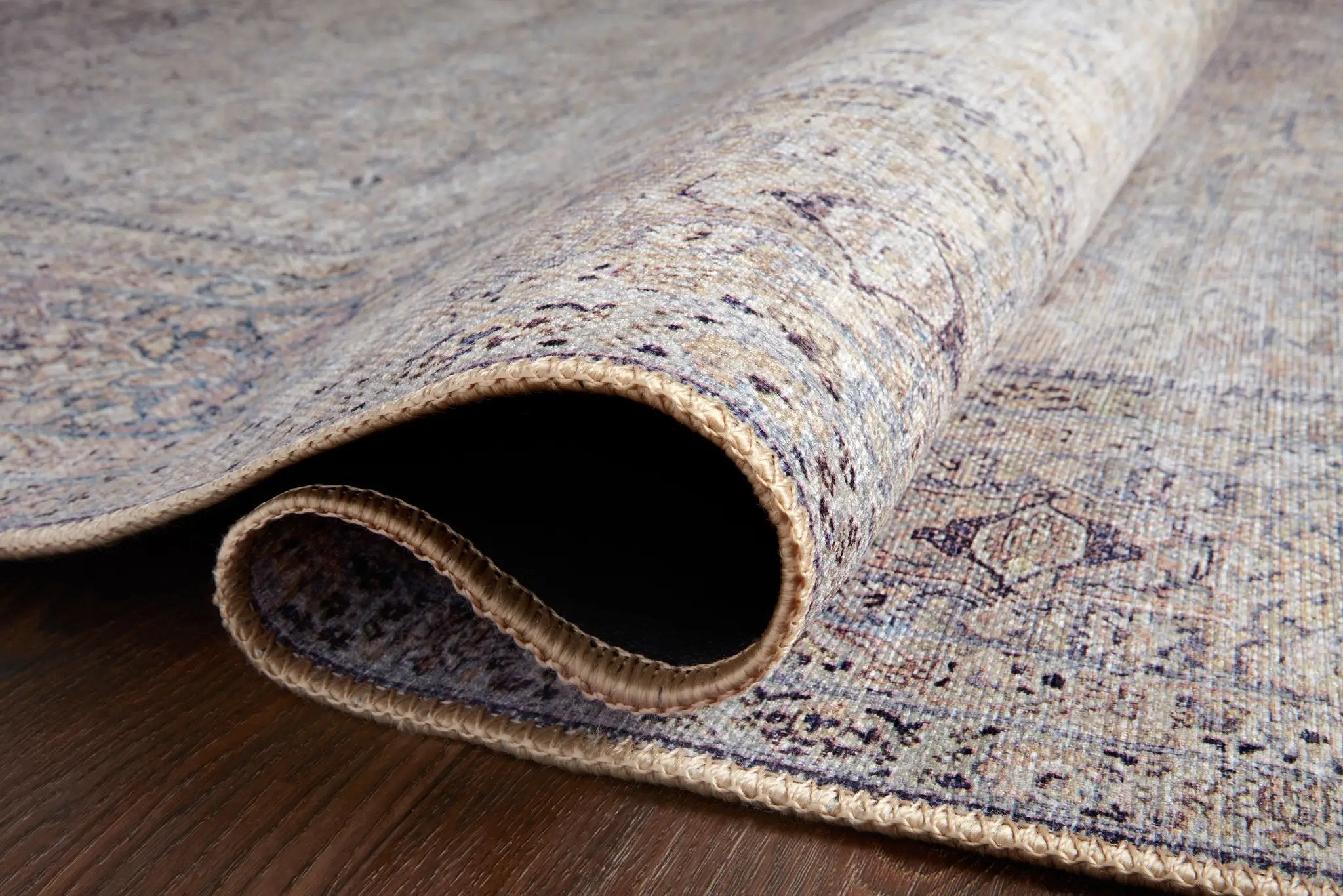 Wynter WYN-03 Silver / Charcoal Area Rug by Loloi