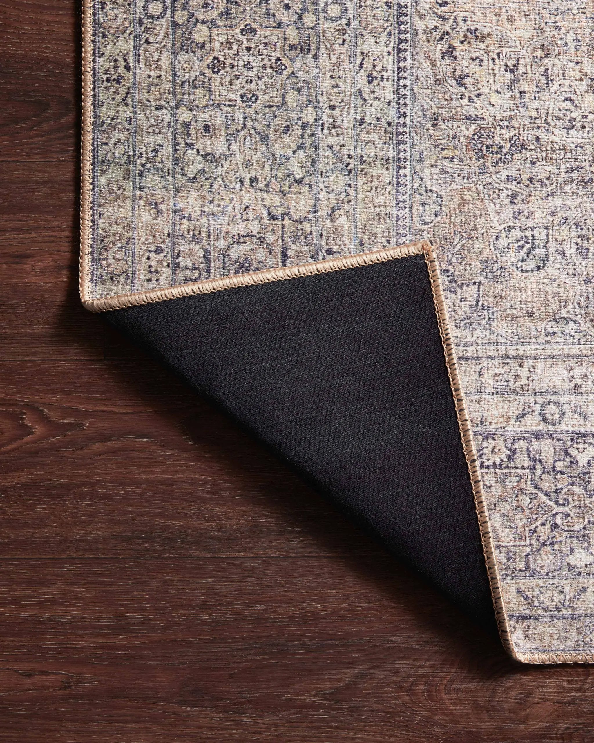 Wynter WYN-03 Silver / Charcoal Area Rug by Loloi