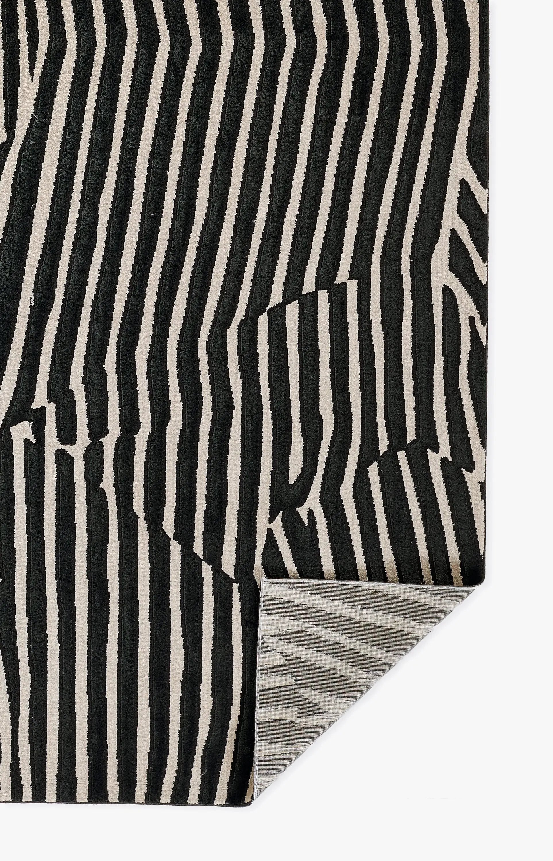 Xander XAN-2 Black Area Rug by Momeni