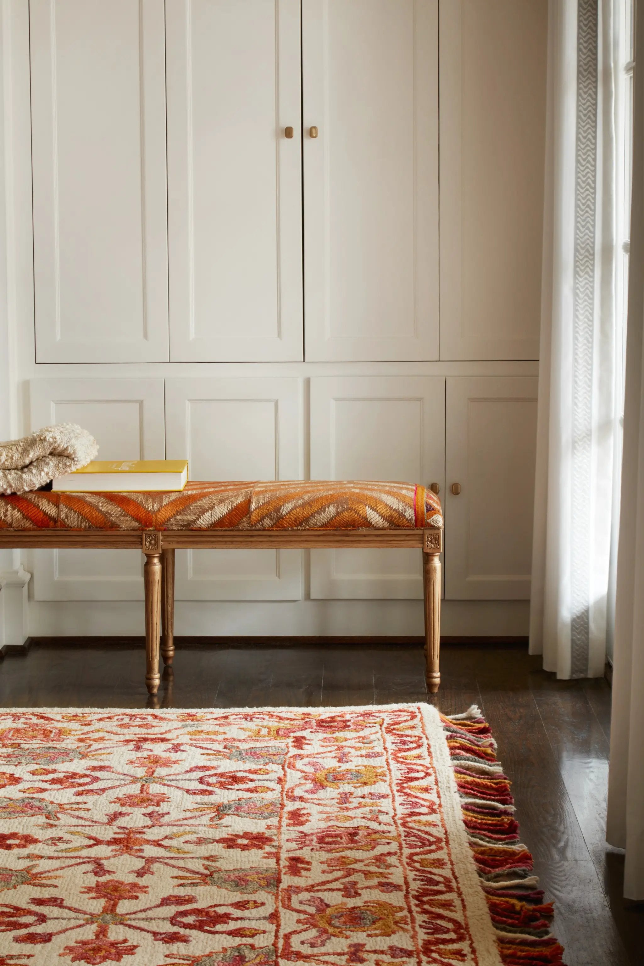 Zharah ZR-06 Berry Area Rug by Loloi