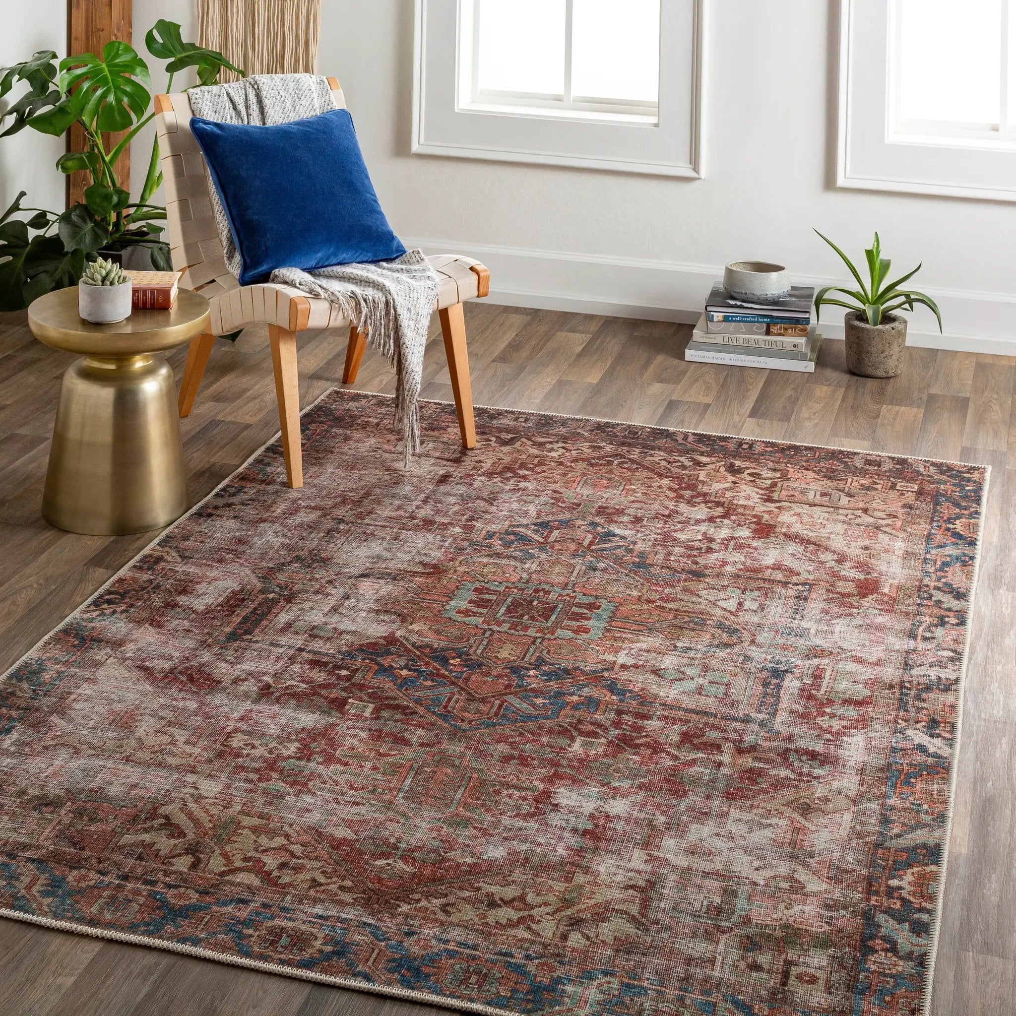 Amelie AML-2350 Burgundy Area Rug by LIVABLISS