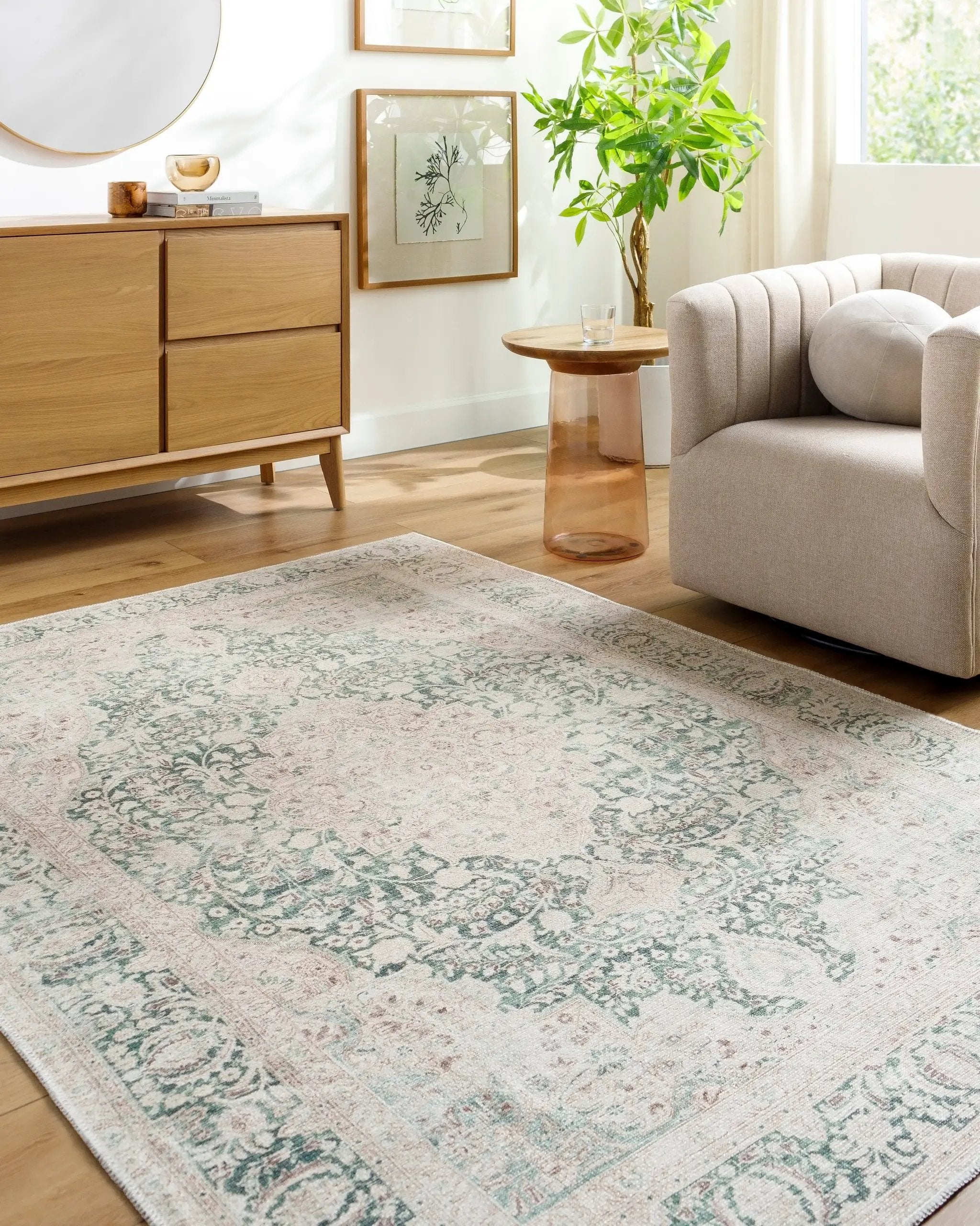Amelie AML-2393 Medium-Green Area Rug by LIVABLISS