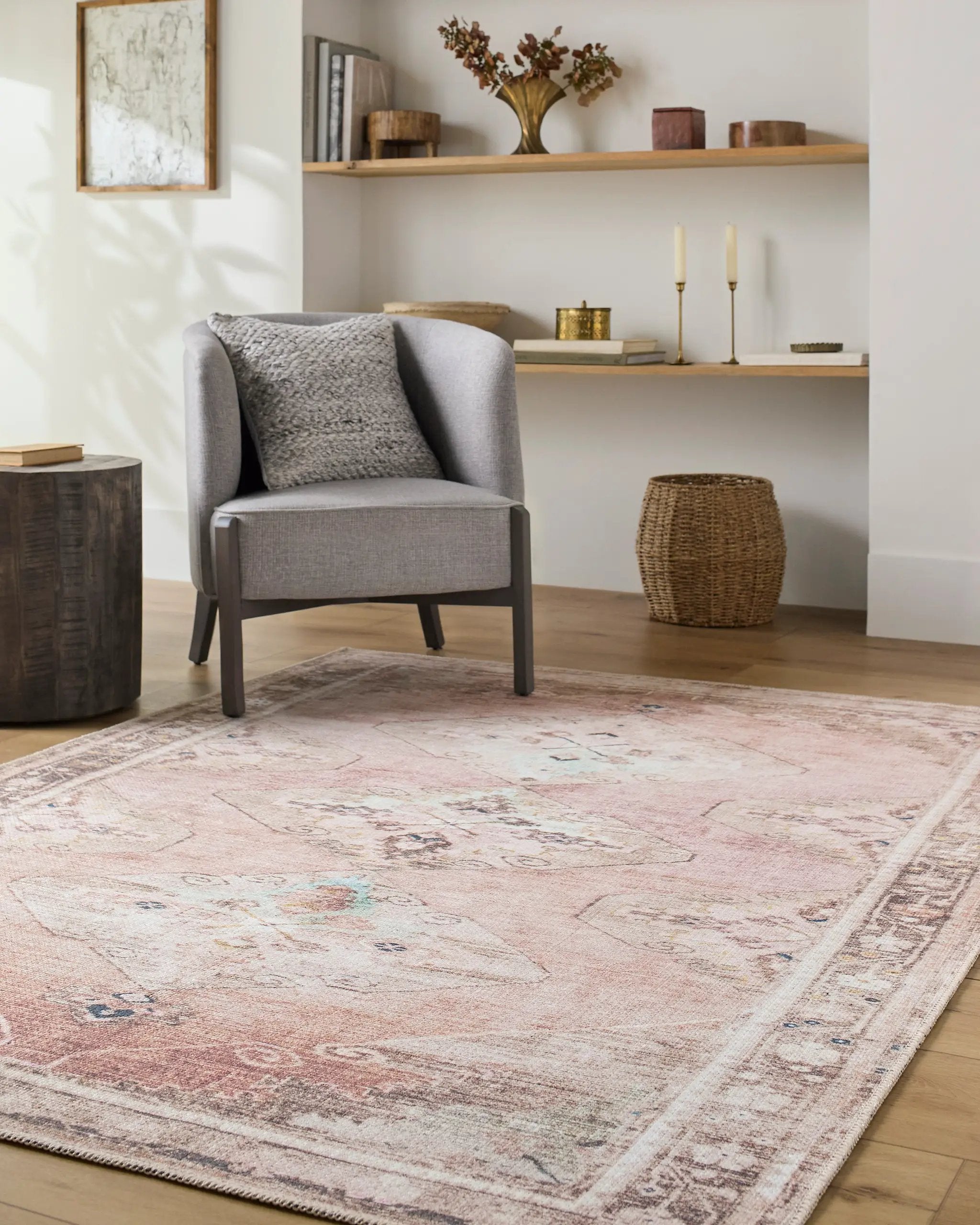 Amelie AML-2402 Dusty-Pink Area Rug by LIVABLISS