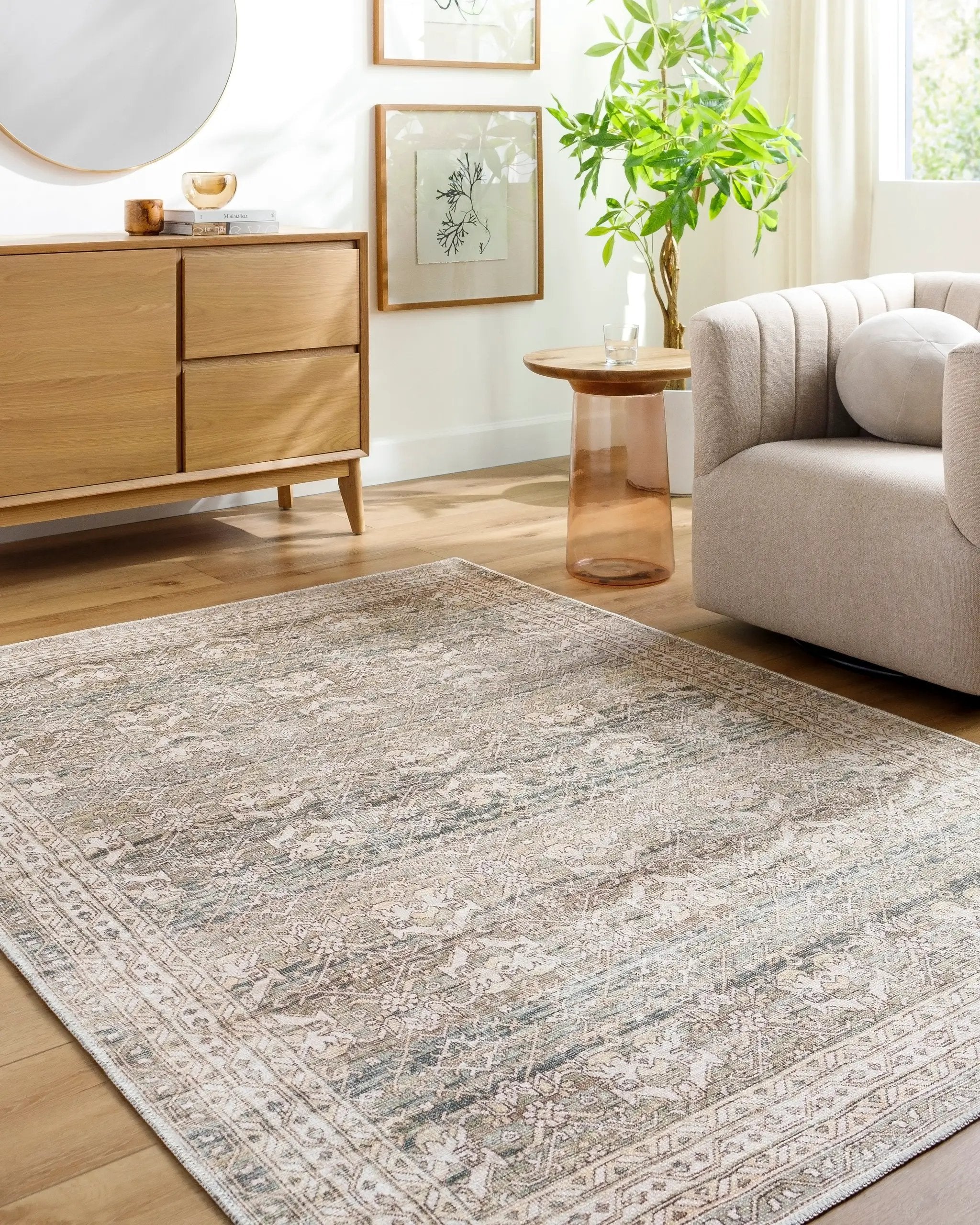 Amelie AML-2404 Medium-Green Area Rug by LIVABLISS