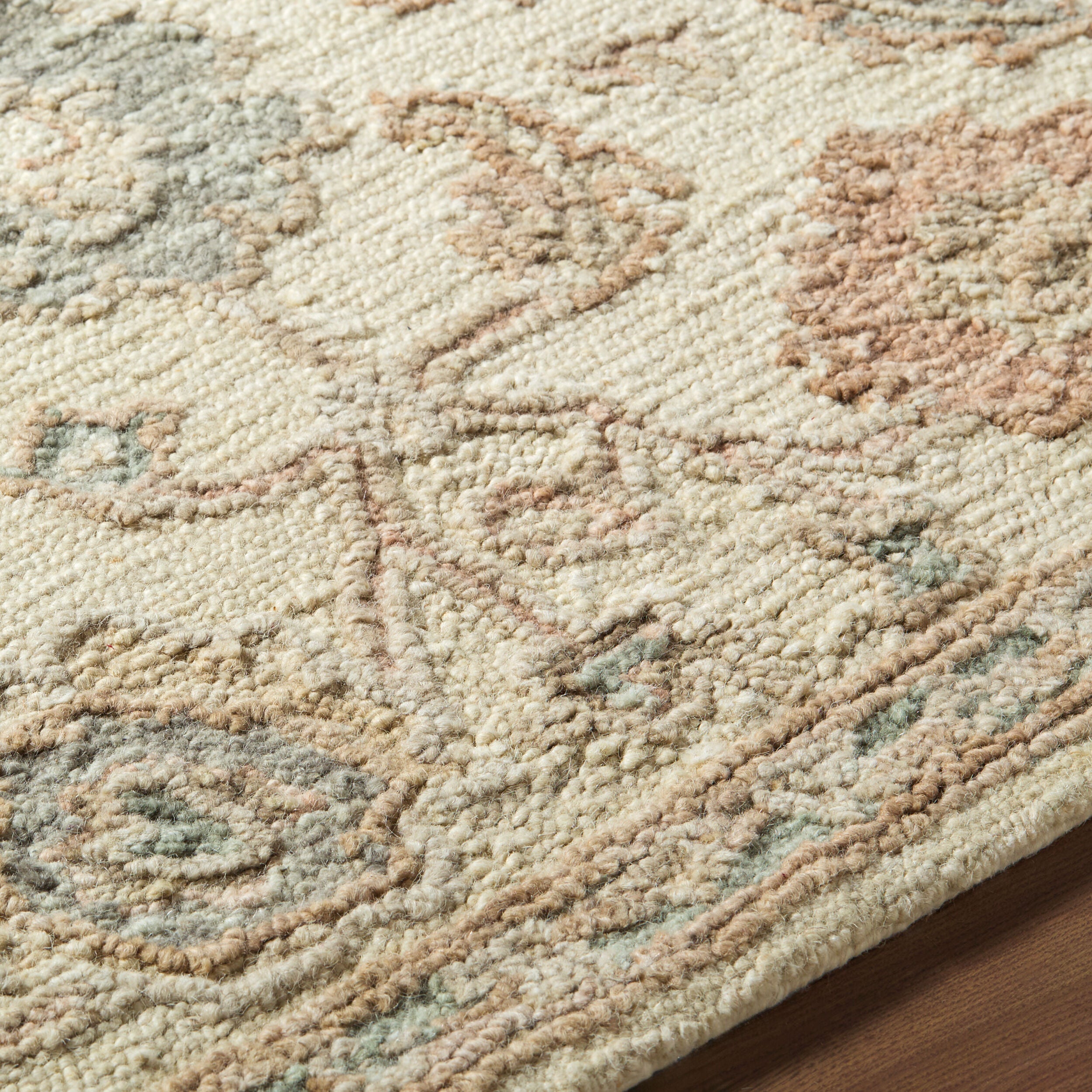 Livabliss Arnold AOD-2301 Ivory Area Rug by LIVABLISS