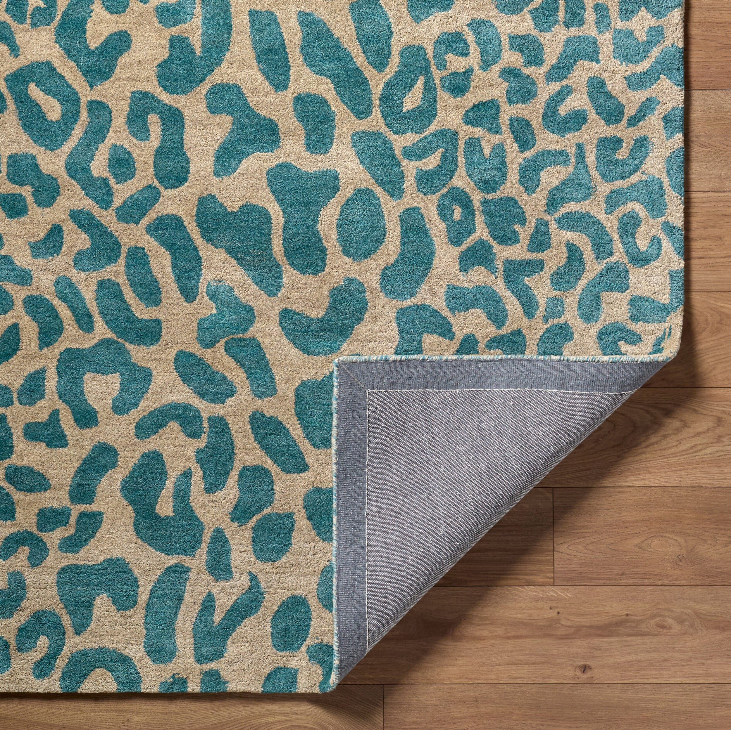 LIVABLISS Athena ATH-5120 Area Rug