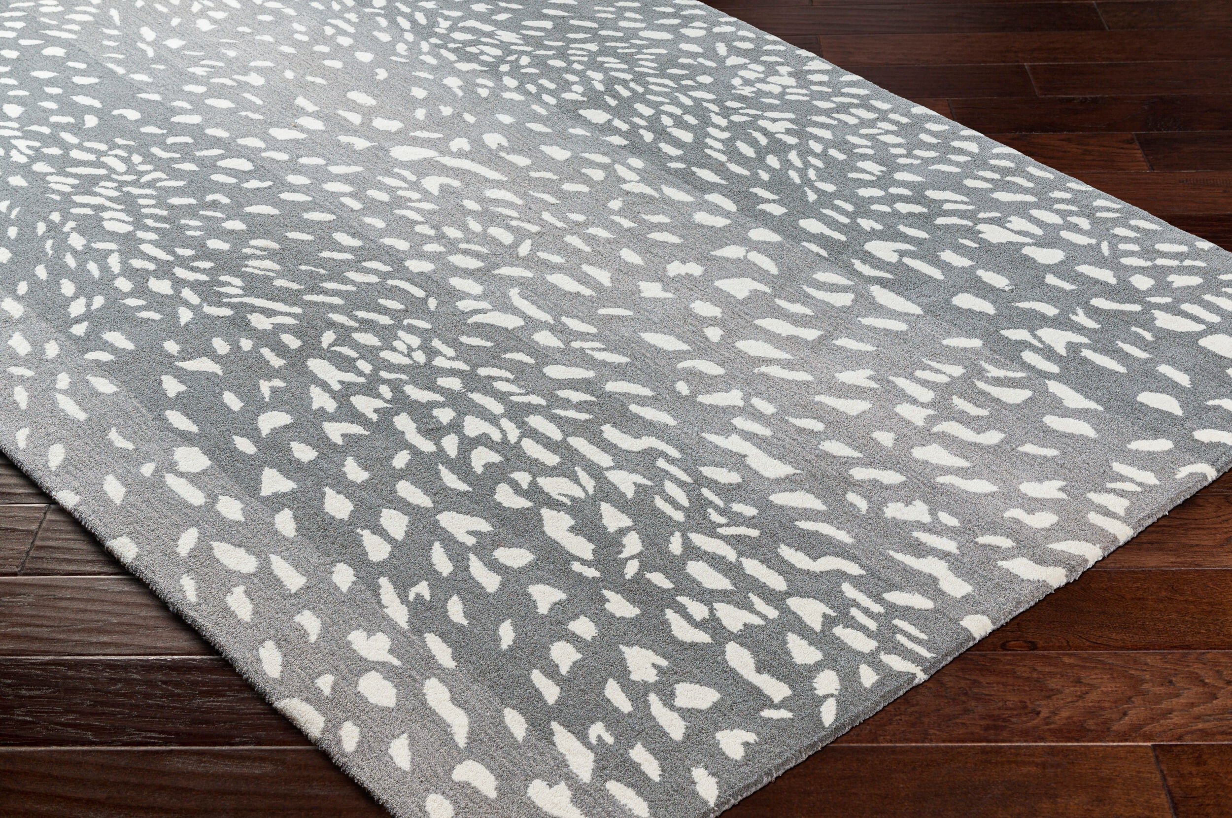 LIVABLISS Athena ATH-5163 Area Rug