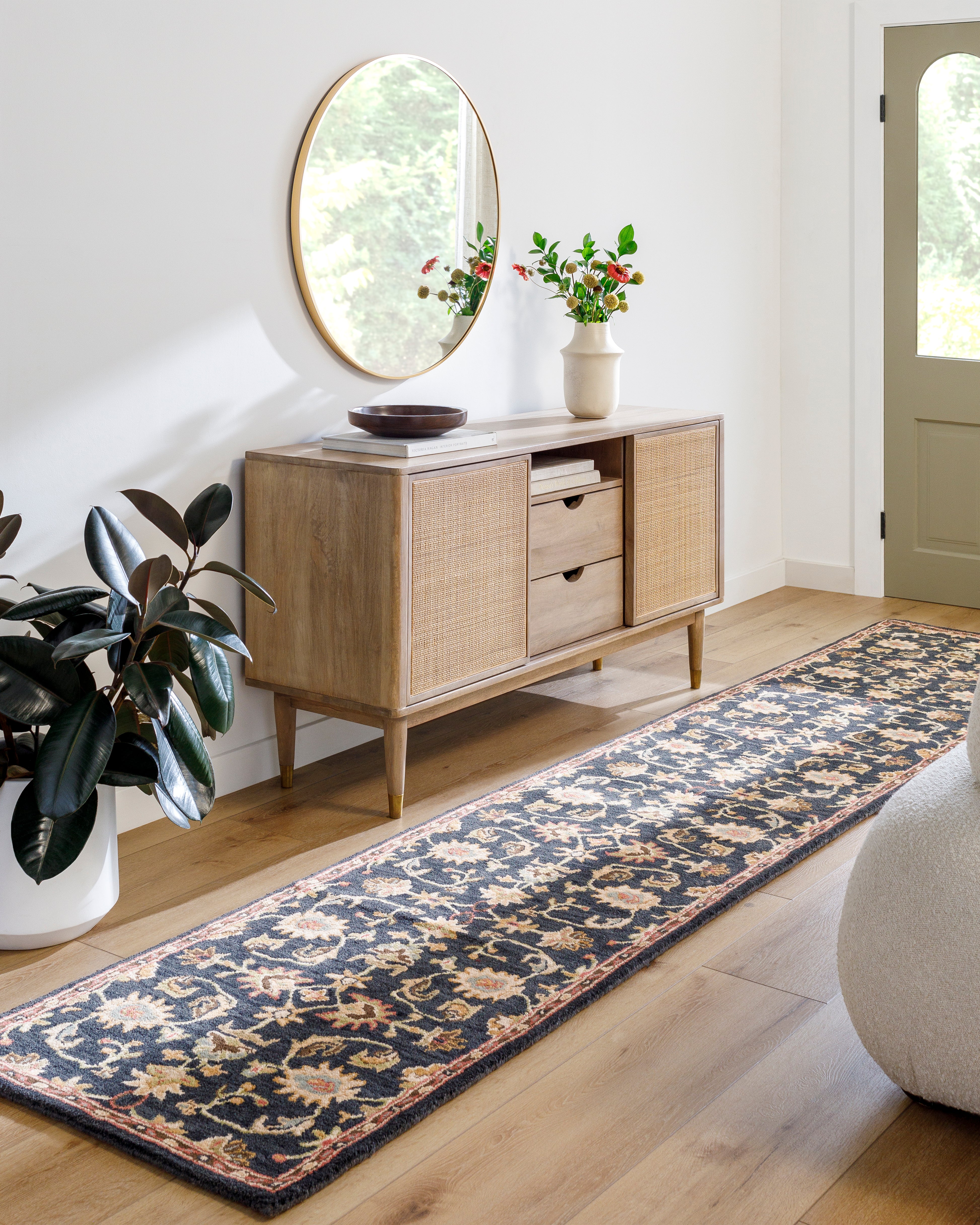 LIVABLISS Middleton AWMD-1000 Area Rug