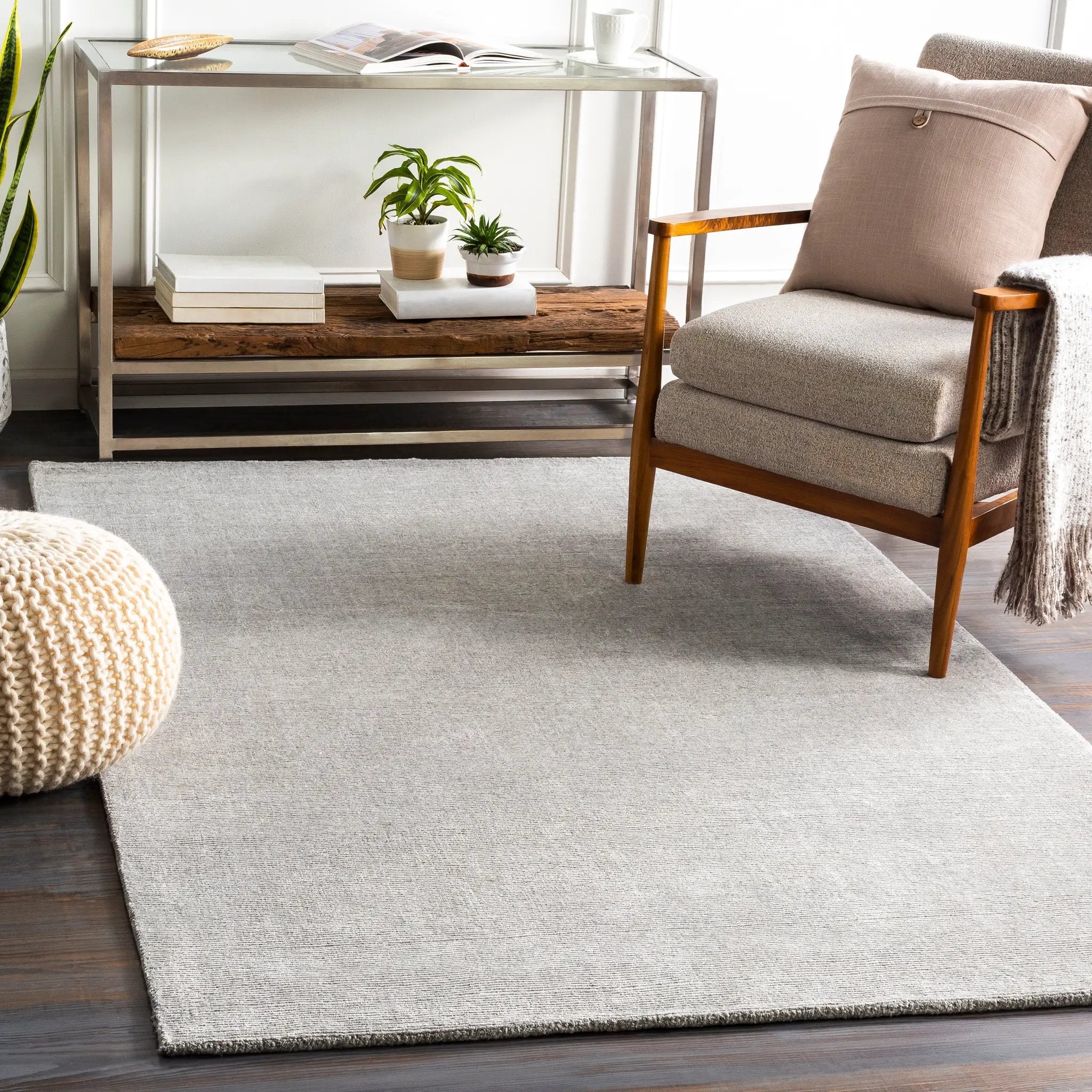 Bari BAR-2304 Gray Area Rug by LIVABLISS
