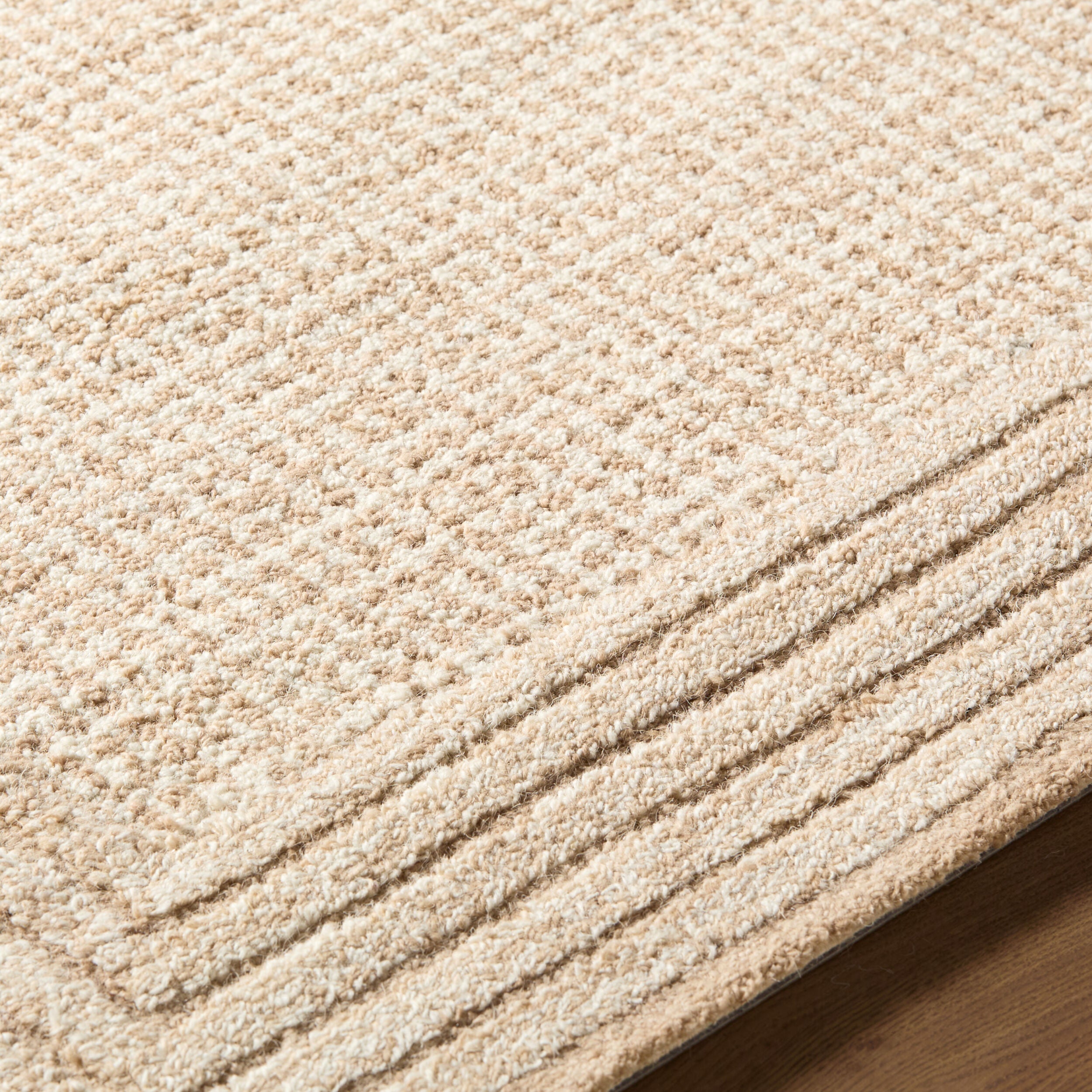 Benchcraft BEC-2301 Beige Area Rug