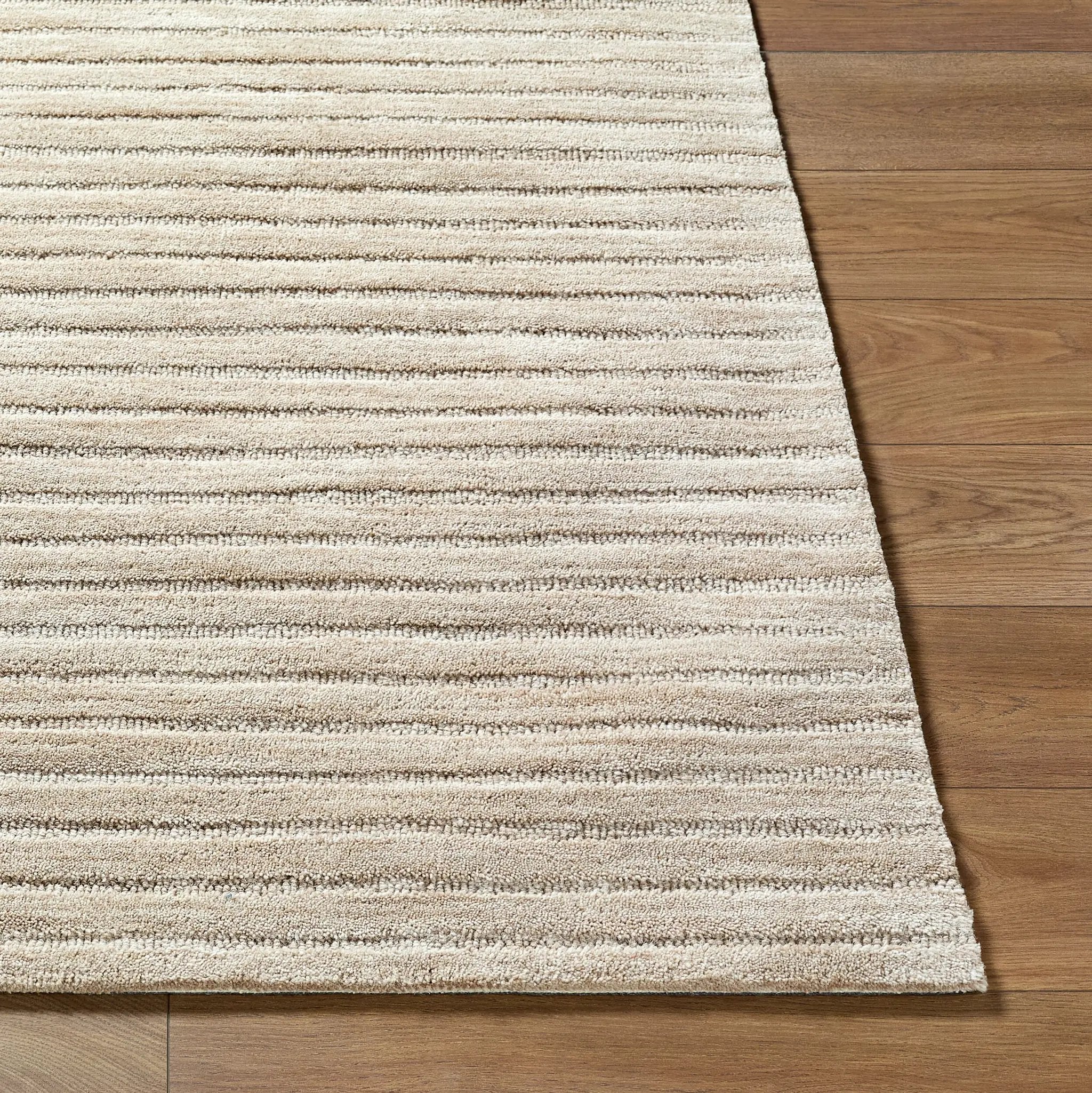Benchcraft BEC-2303 Beige Area Rug by LIVABLISS