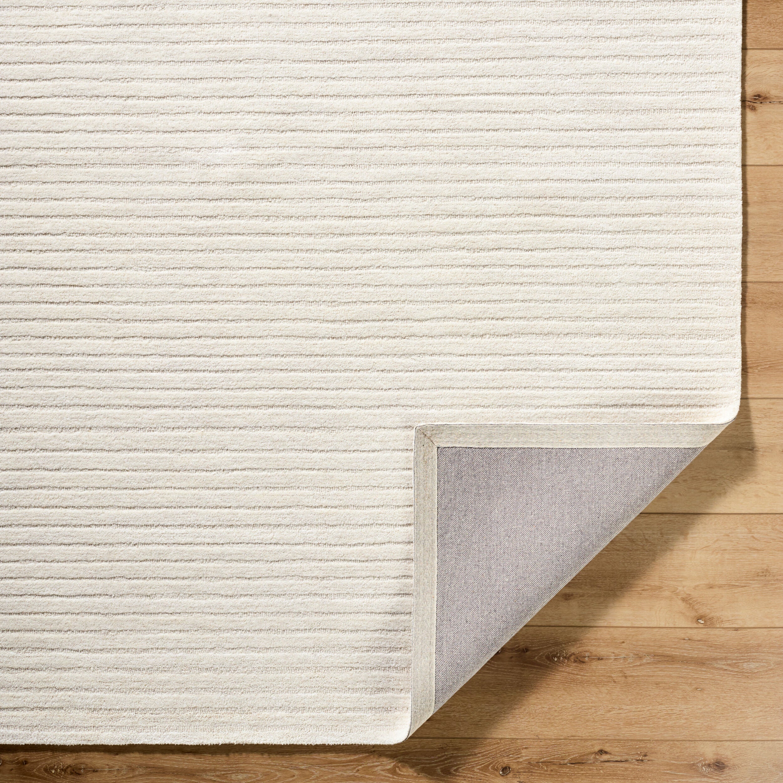 Benchcraft BEC-2304 Ivory Area Rug