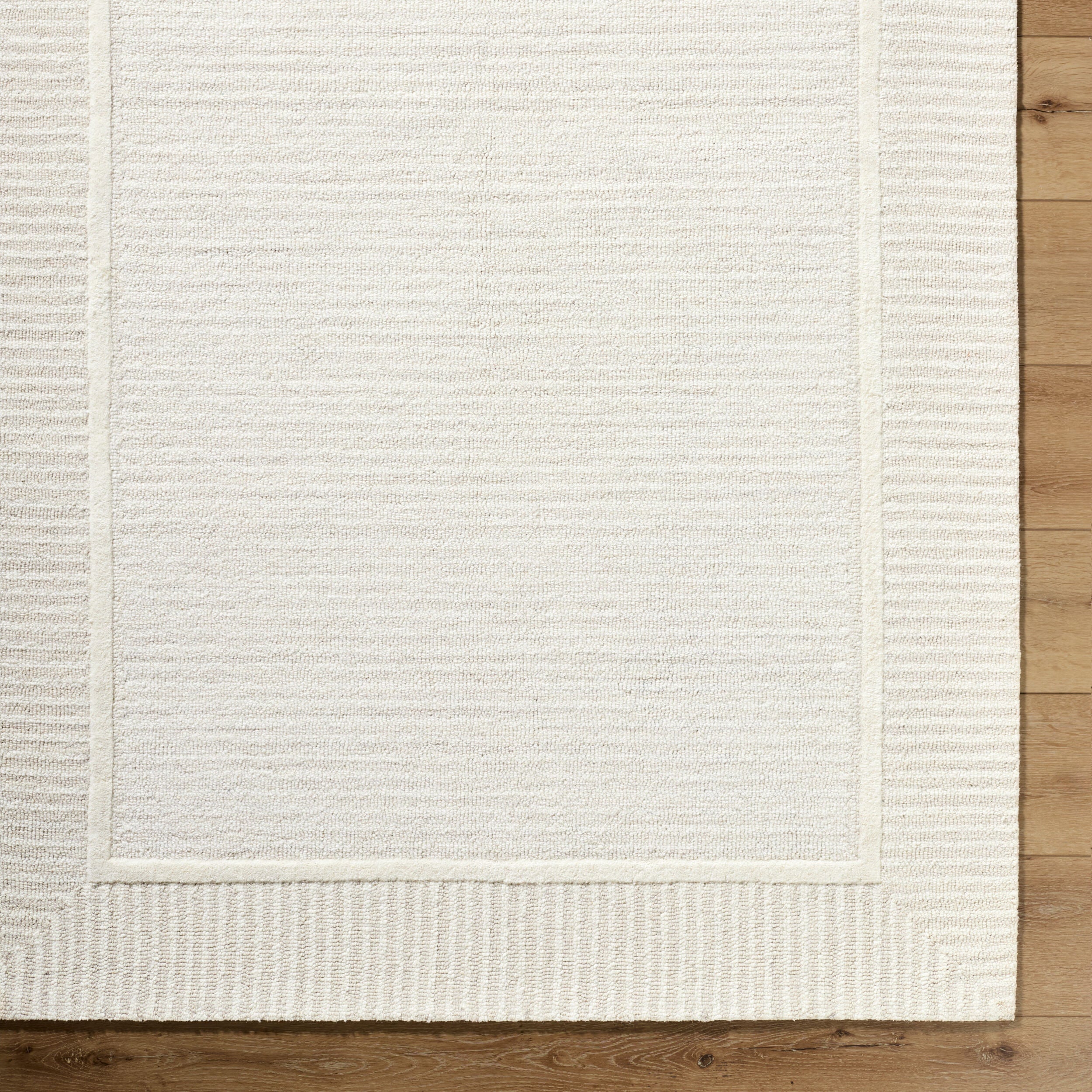 Benchcraft BEC-2306 Ivory Area Rug
