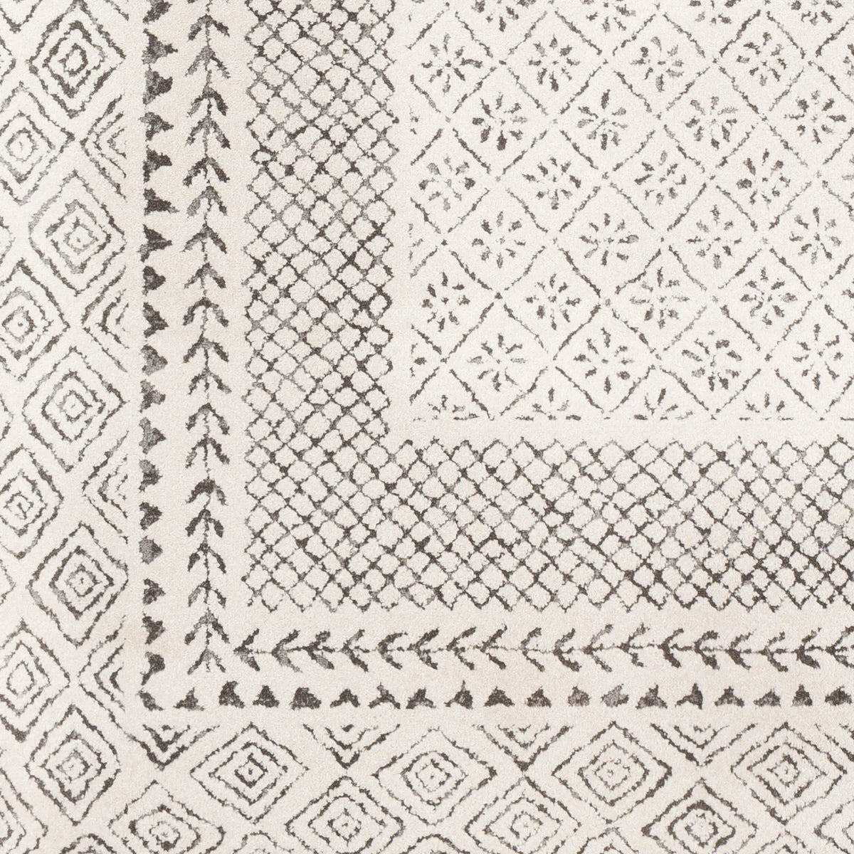 Bahar BHR-2321 Beige Area Rug by LIVABLISS