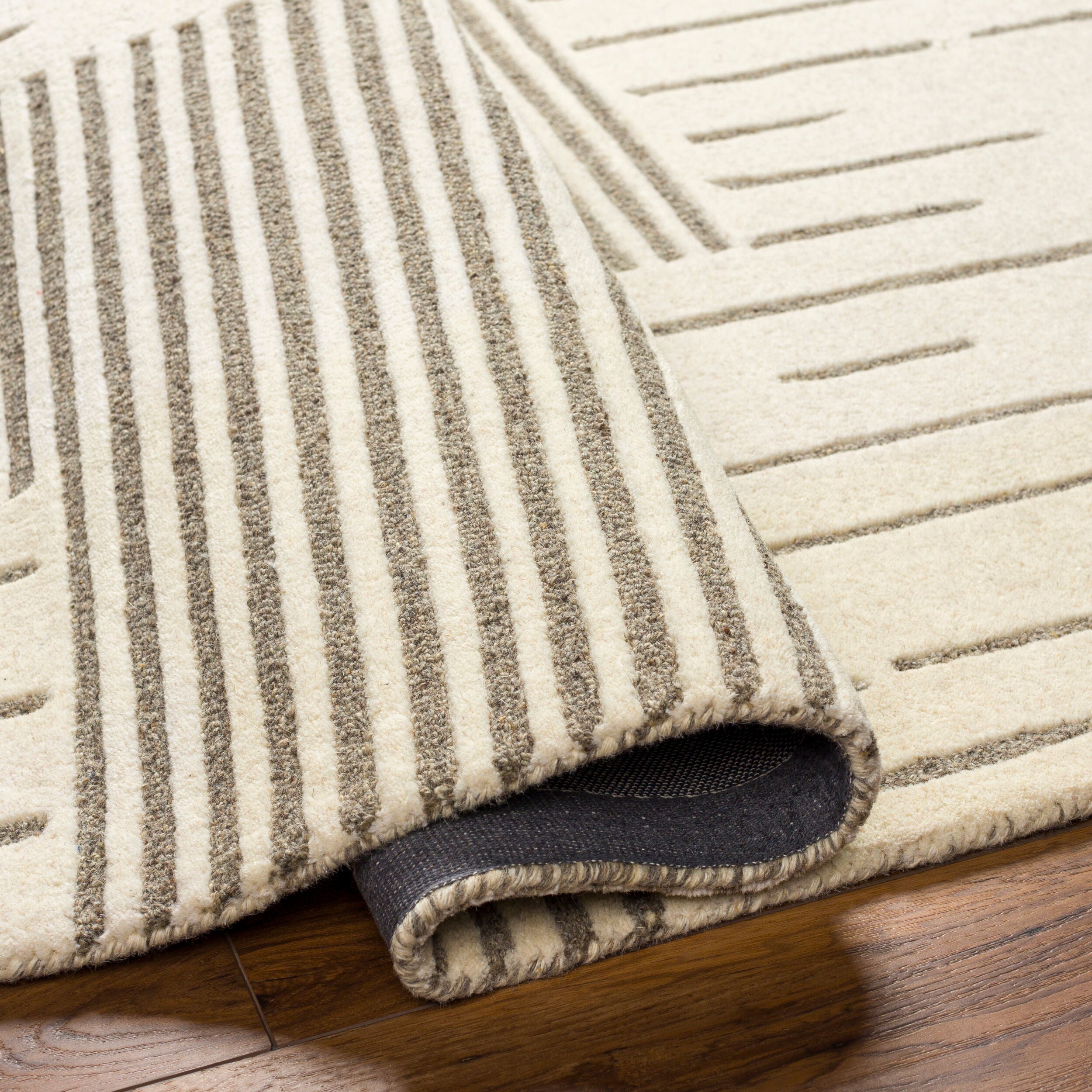 Surya Brook BKO-2311 Charcoal Area Rug by LIVABLISS