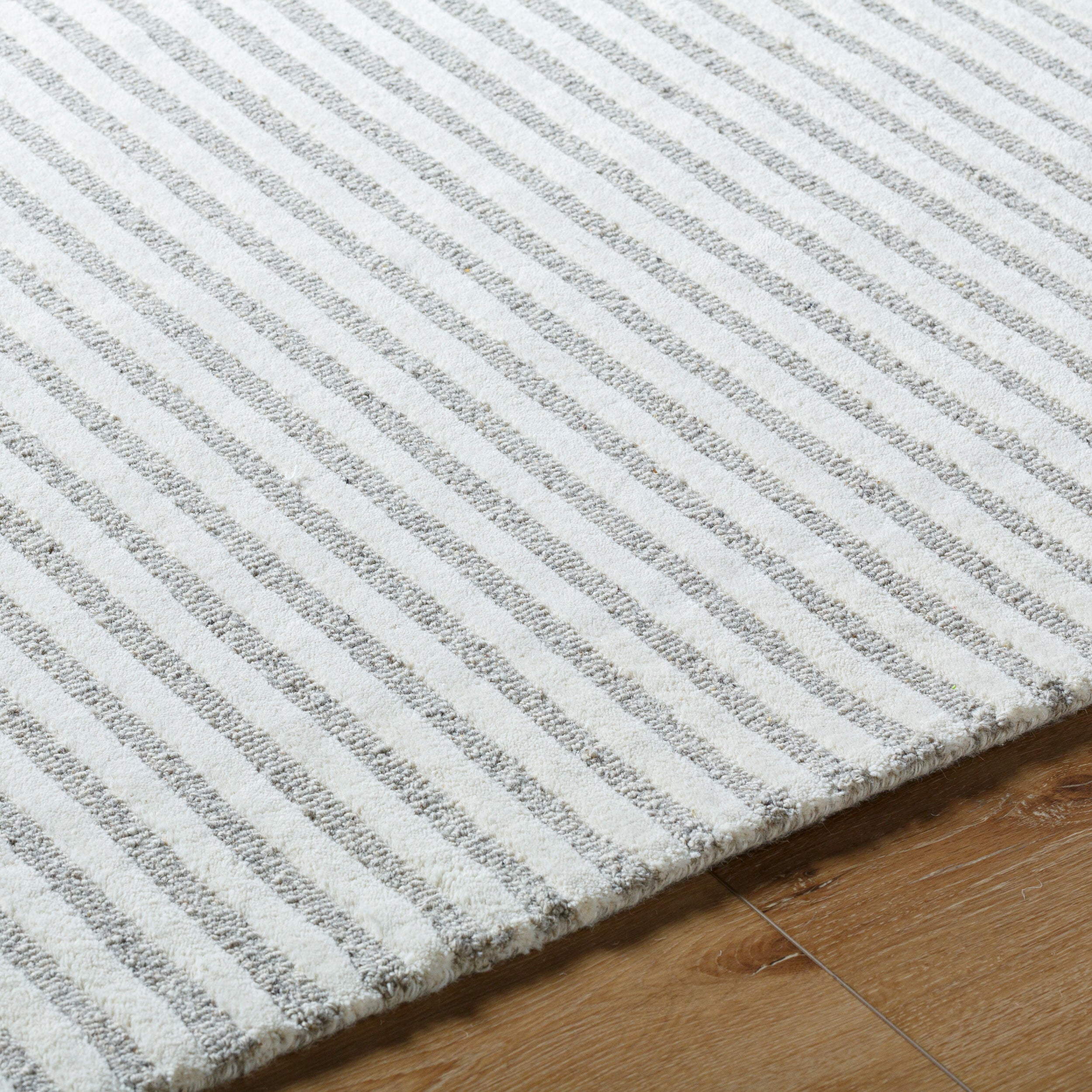 LIVABLISS Brook BKO-2325 Medium Gray Area Rug