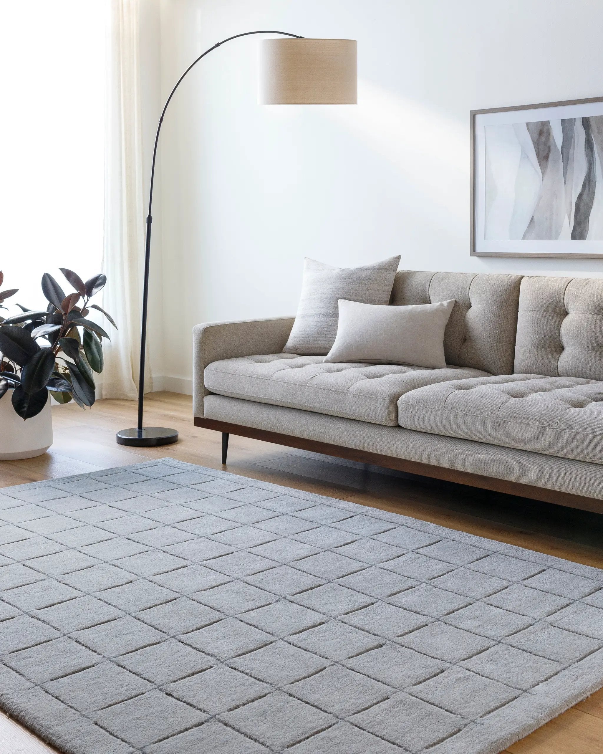 Brook BKO-2331 Gray Area Rug by LIVABLISS
