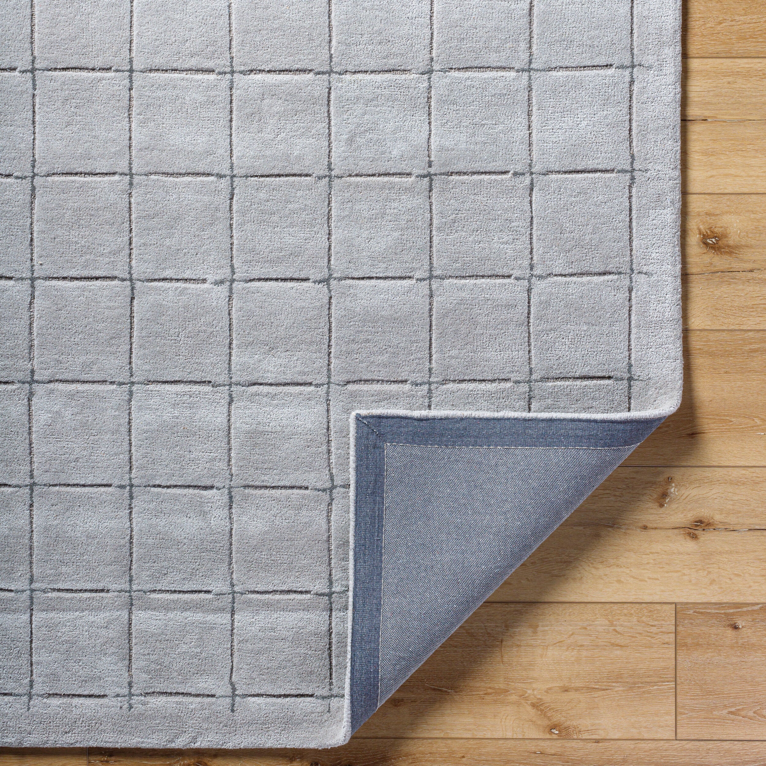 LIVABLISS Brook BKO-2331 Gray Area Rug