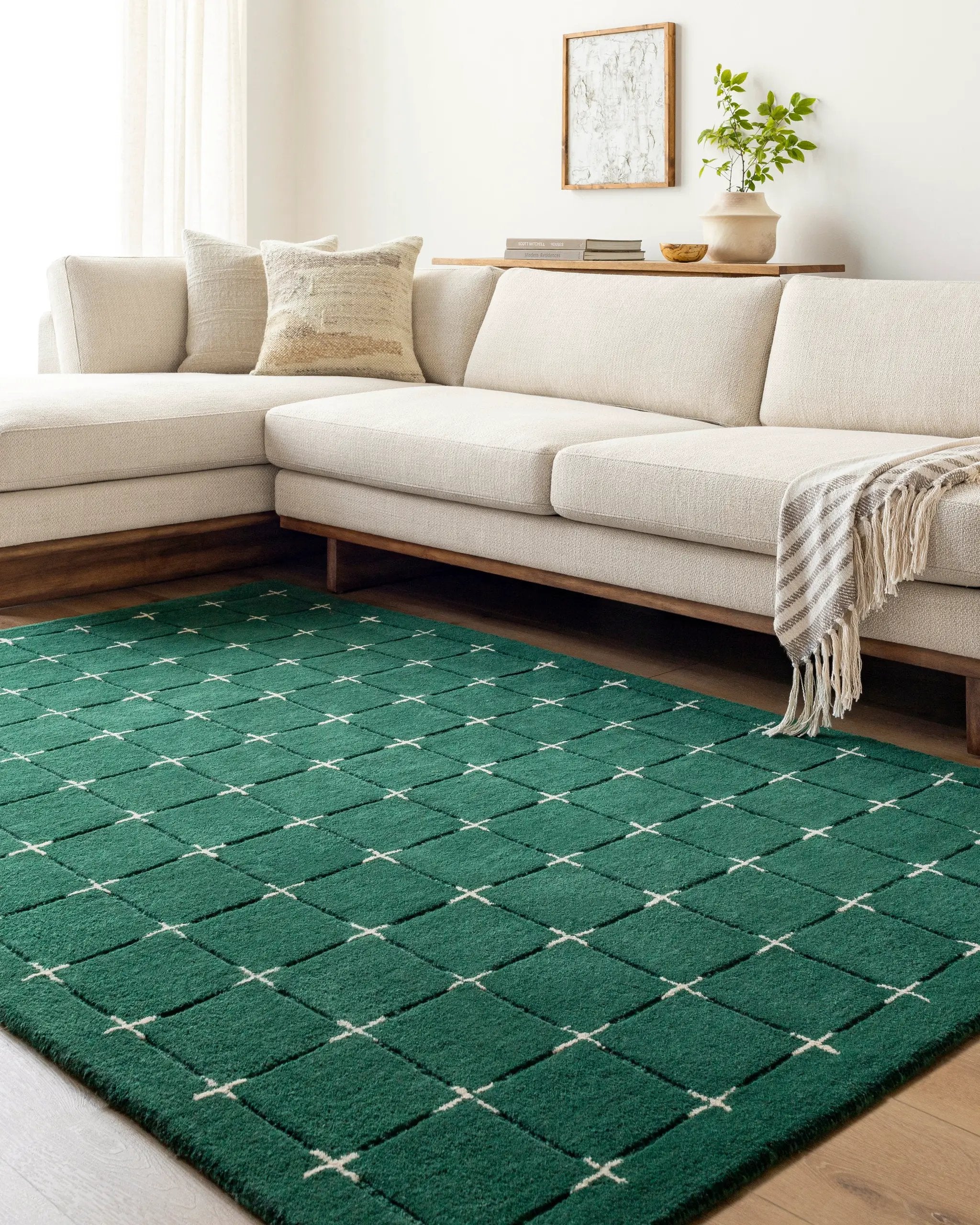 Brook BKO-2333 Dark-Green Area Rug by LIVABLISS