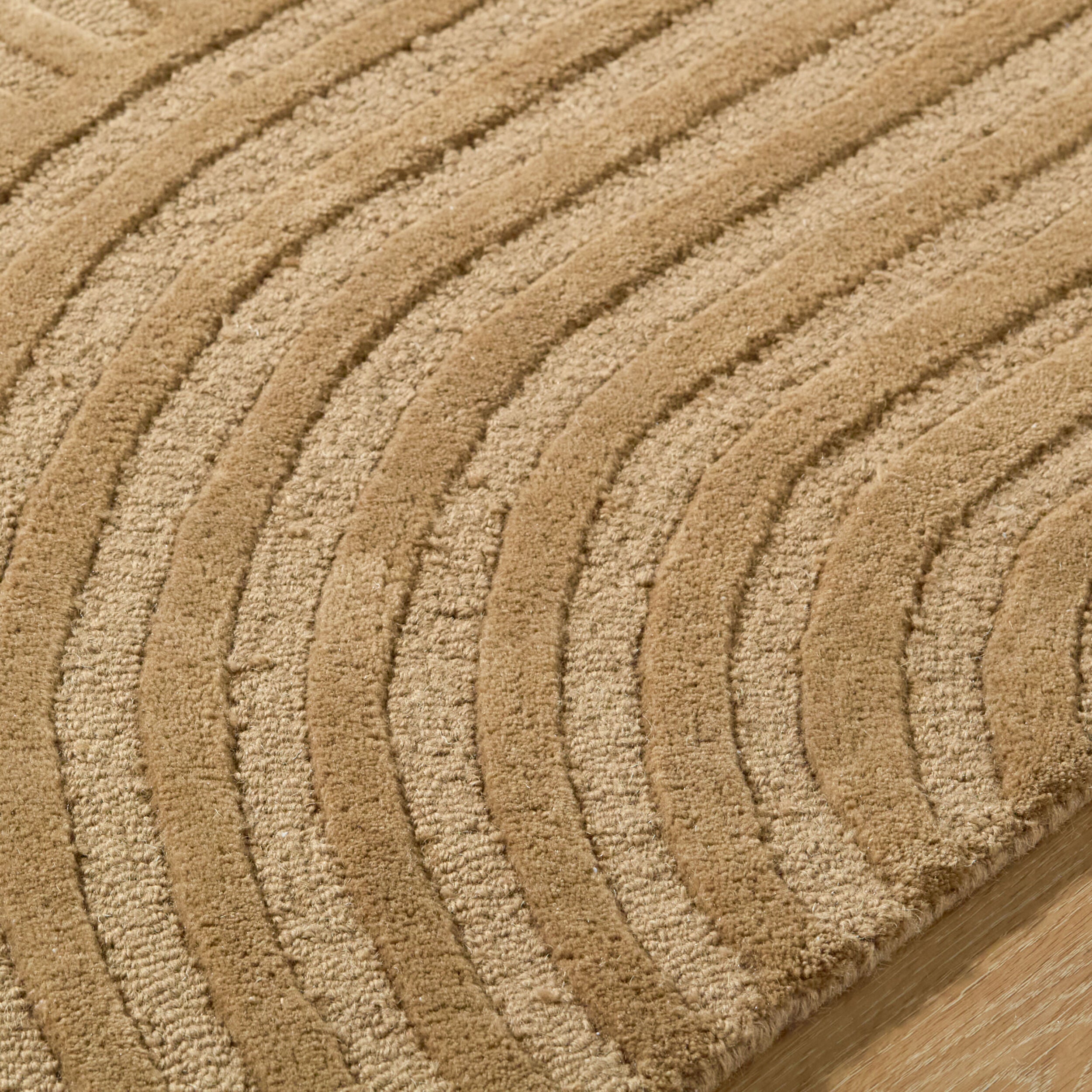 LIVABLISS Brook BKO-2365 Camel Area Rug