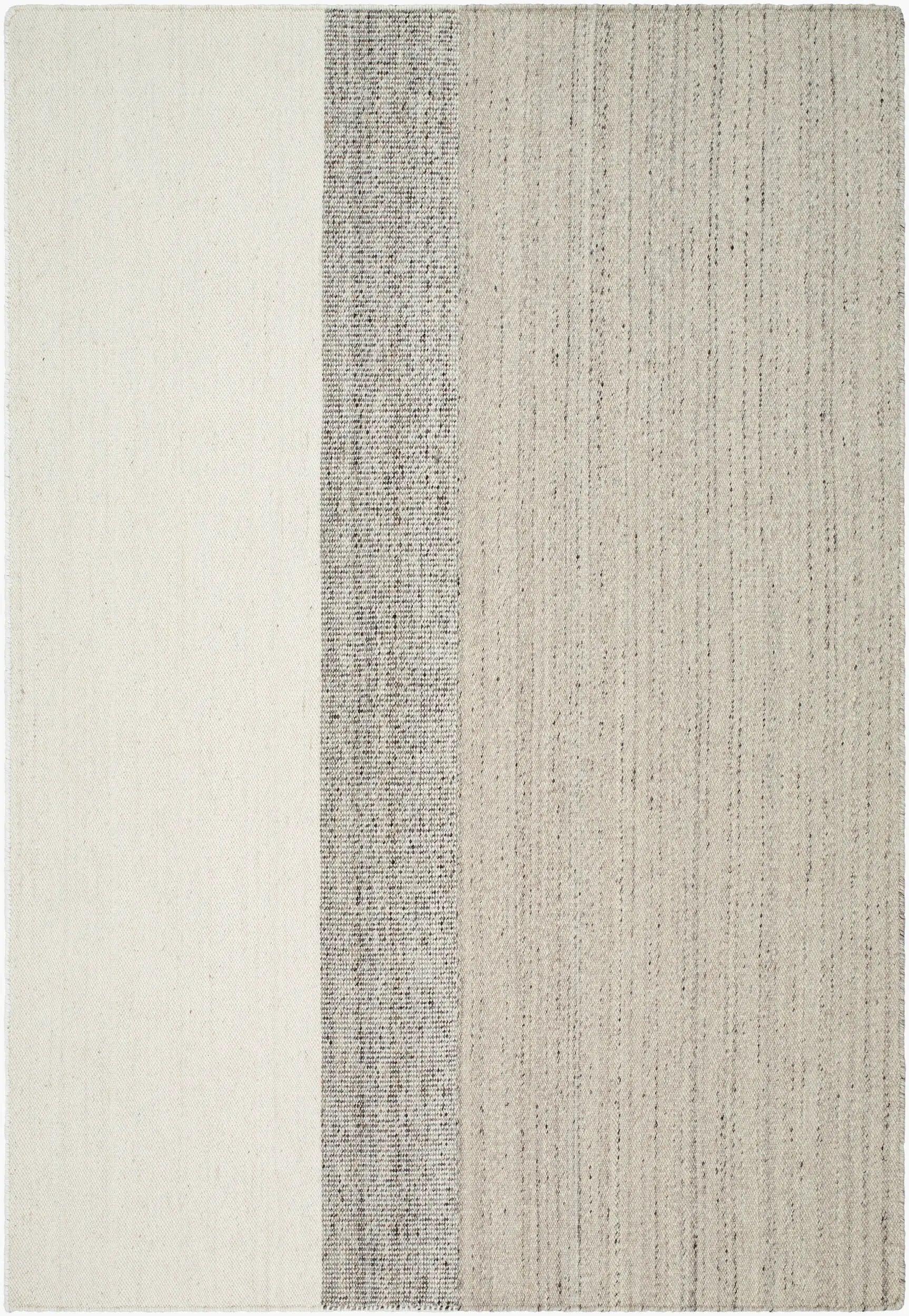 Bolu BLU-2300 Ivory Area Rug by LIVABLISS