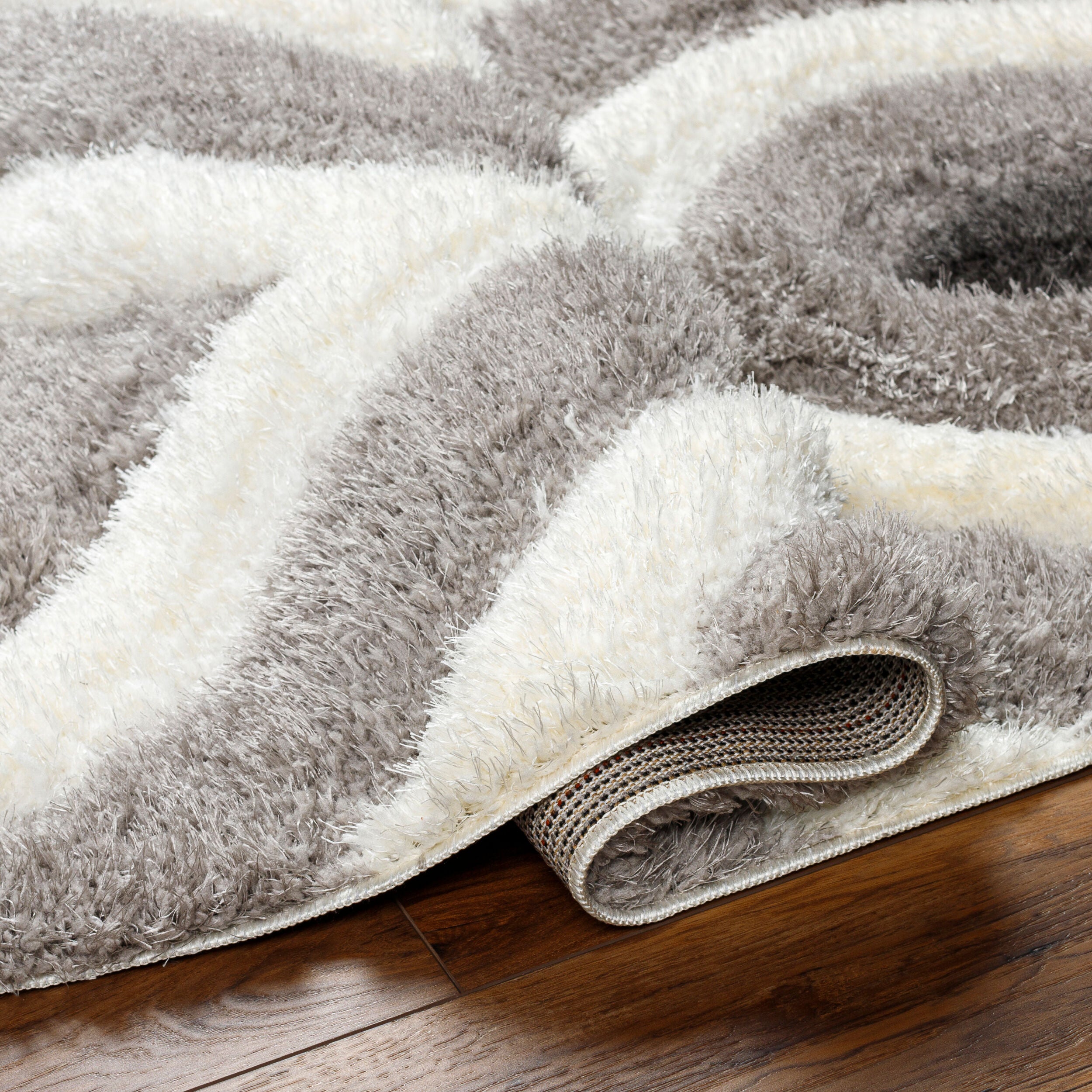 Surya Bologna BOG-2304 Gray Area Rug by LIVABLISS