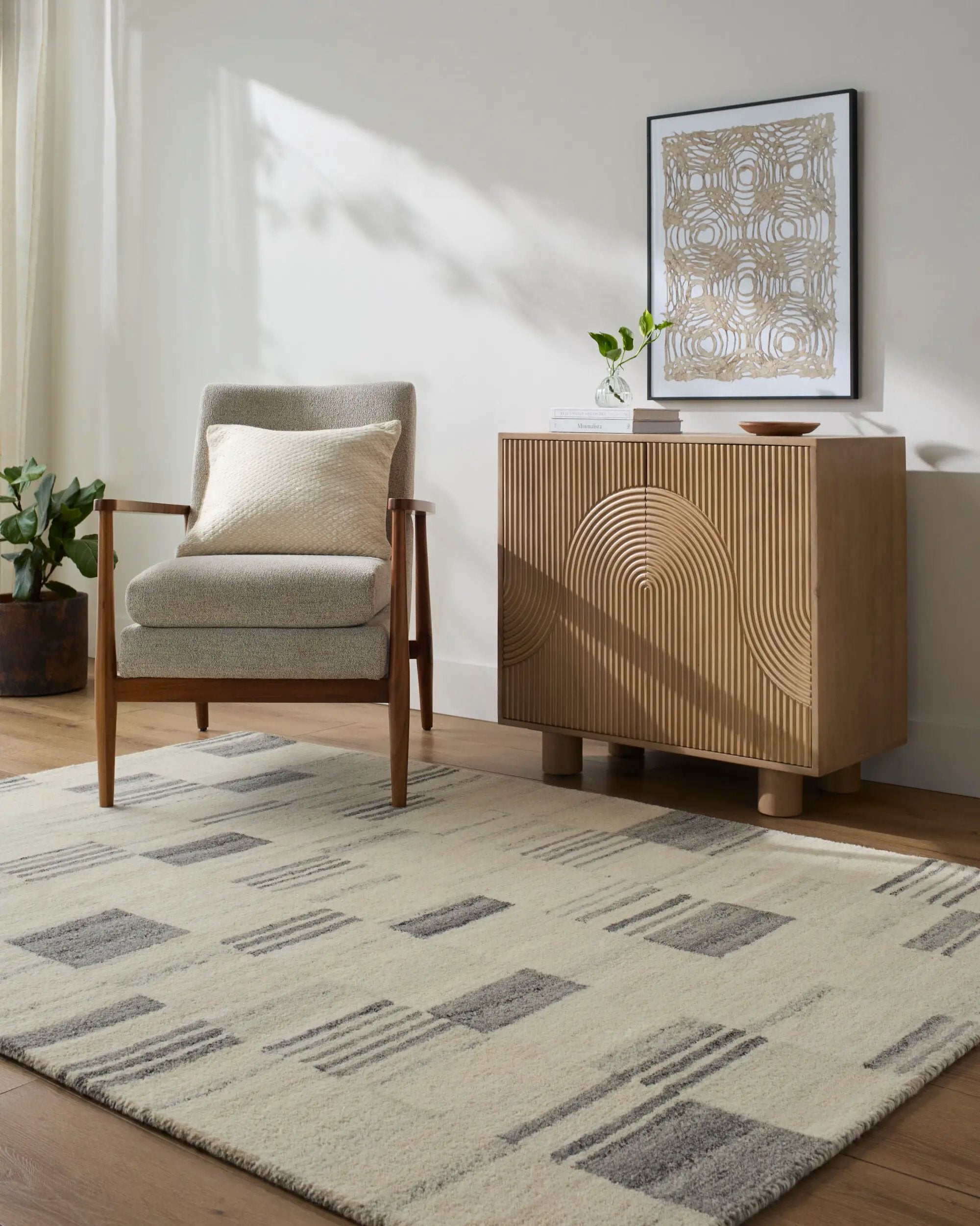 Max BOMX-2305 Ivory Area Rug by Becki Owens x LIVABLISS