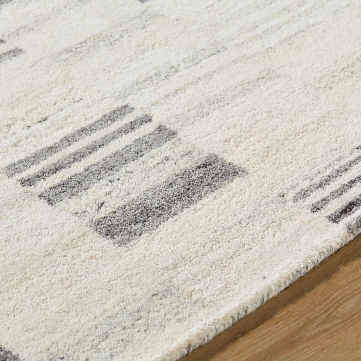 Max BOMX-2305 Ivory Area Rug by Becki Owens x LIVABLISS