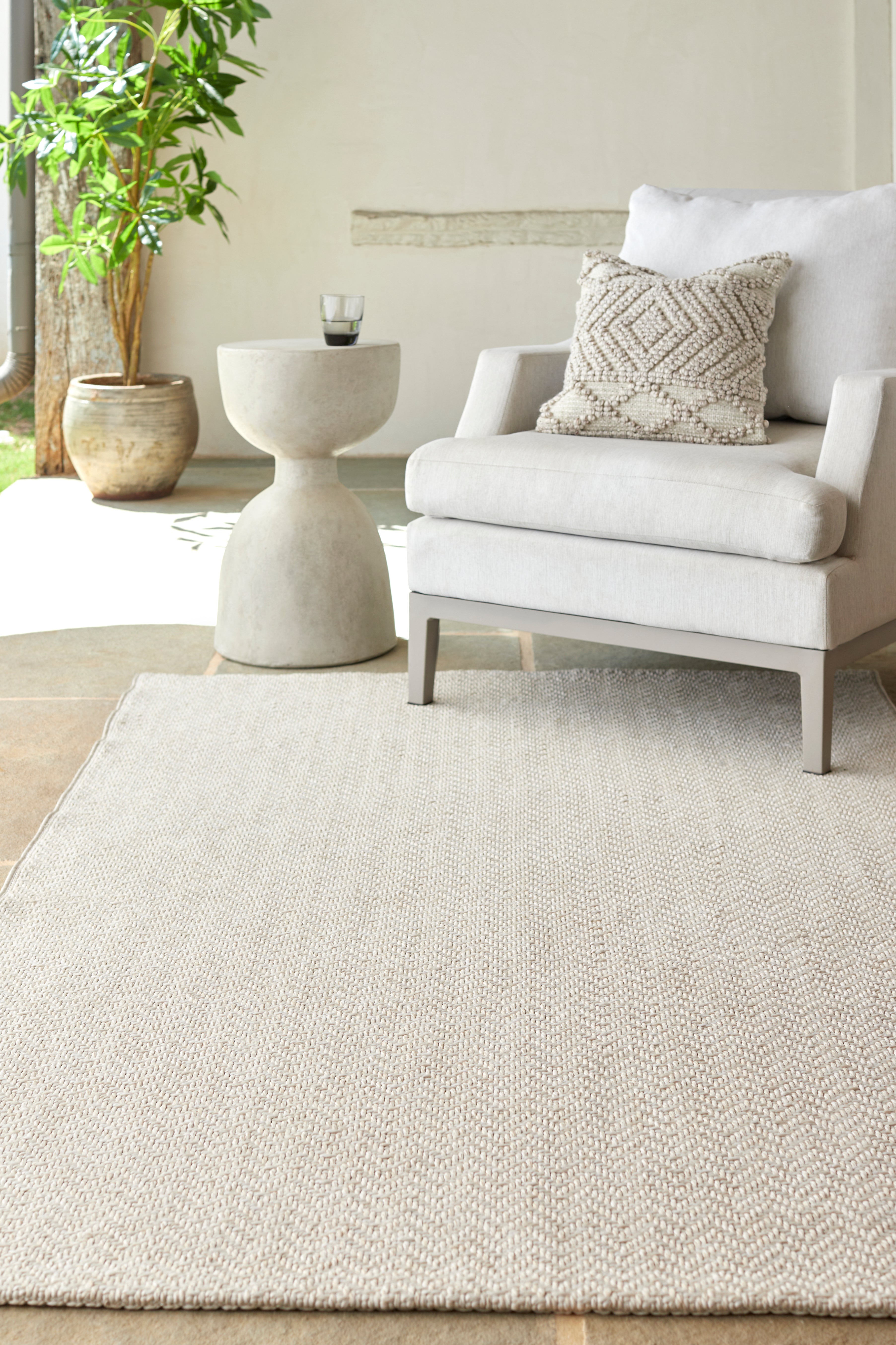 Becki Owens Birdie BORD-2303 Ivory Area Rug by LIVABLISS