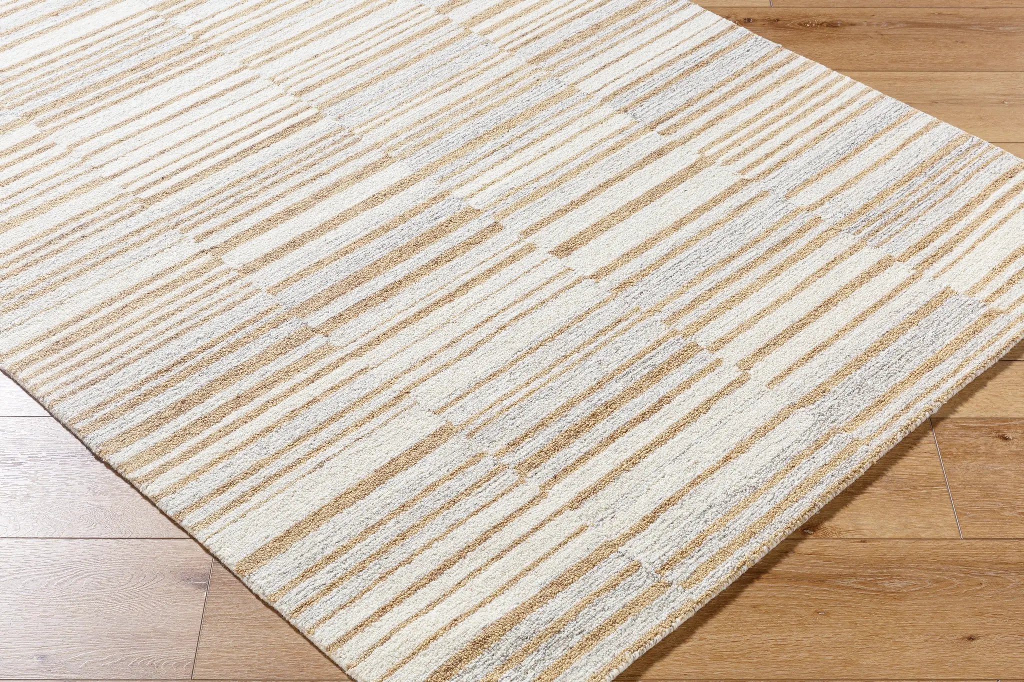 Bournemouth BOT-2313 Ivory Area Rug by LIVABLISS
