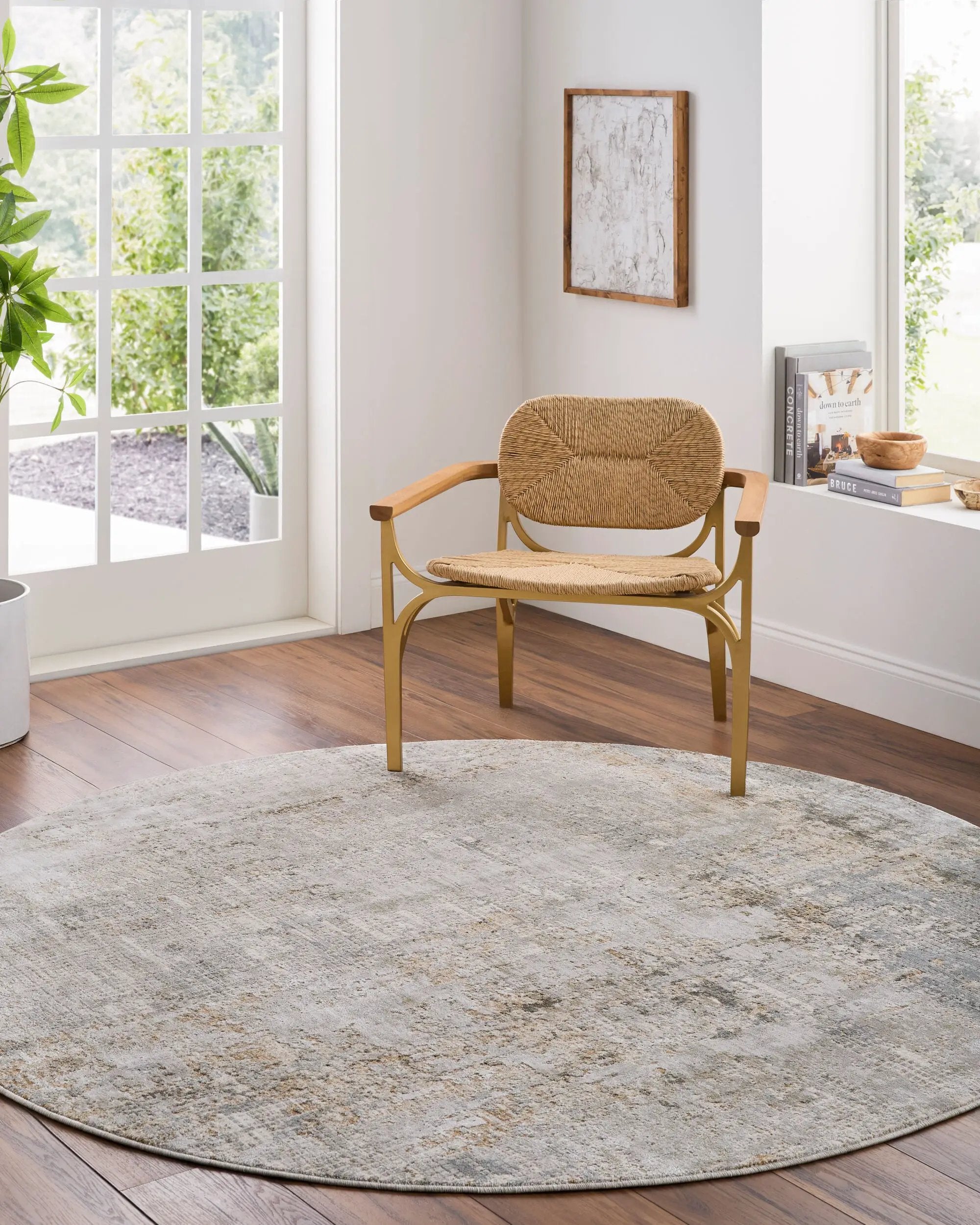 Brunswick BWK-2338 Light-Gray Area Rug by LIVABLISS