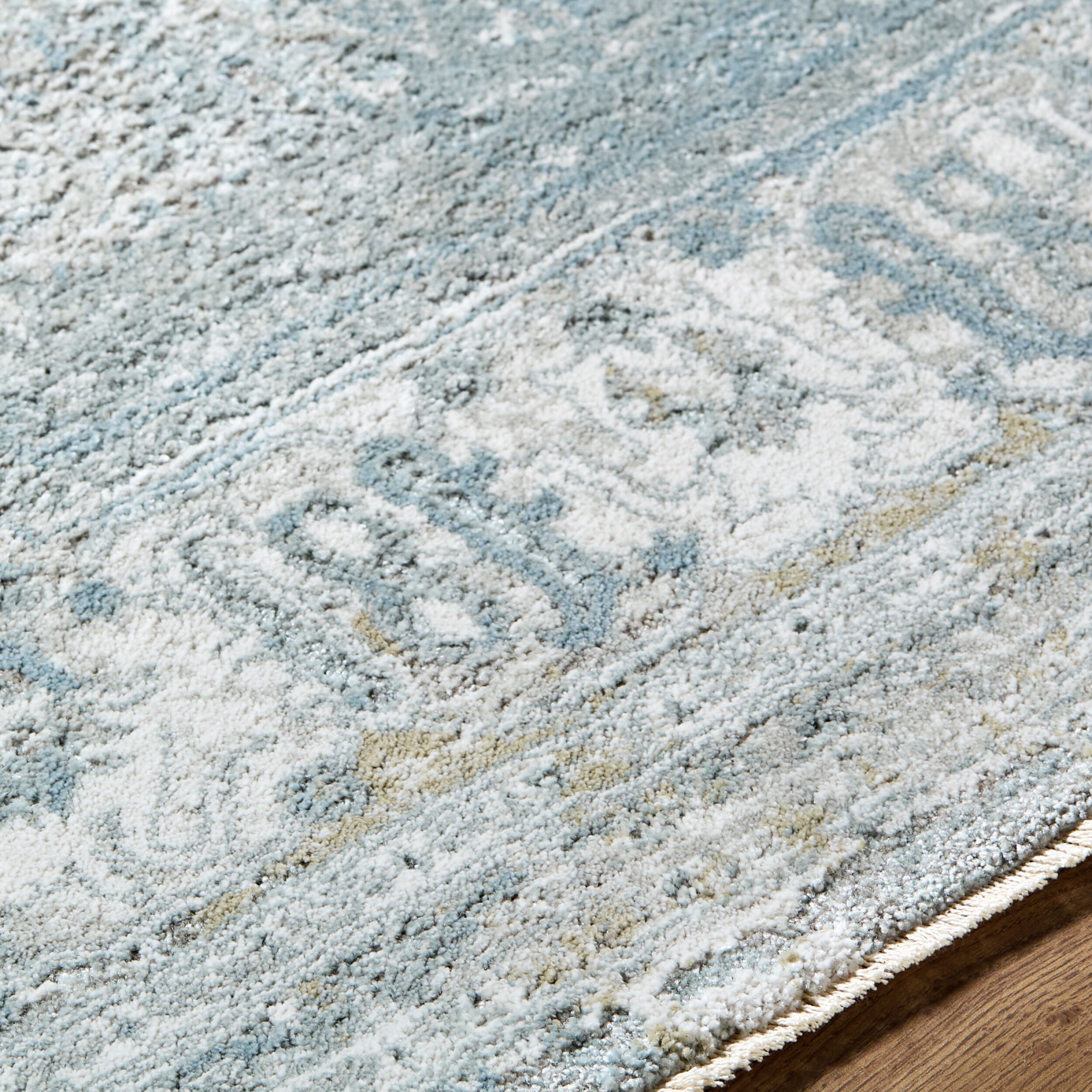 LIVABLISS Brunswick BWK-2339 Cream Area Rug