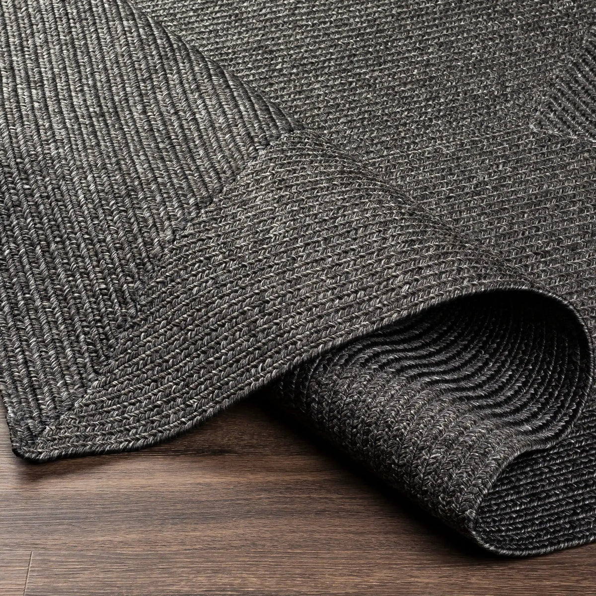 Chesapeake Bay CPK-2301 Black Area Rug by LIVABLISS