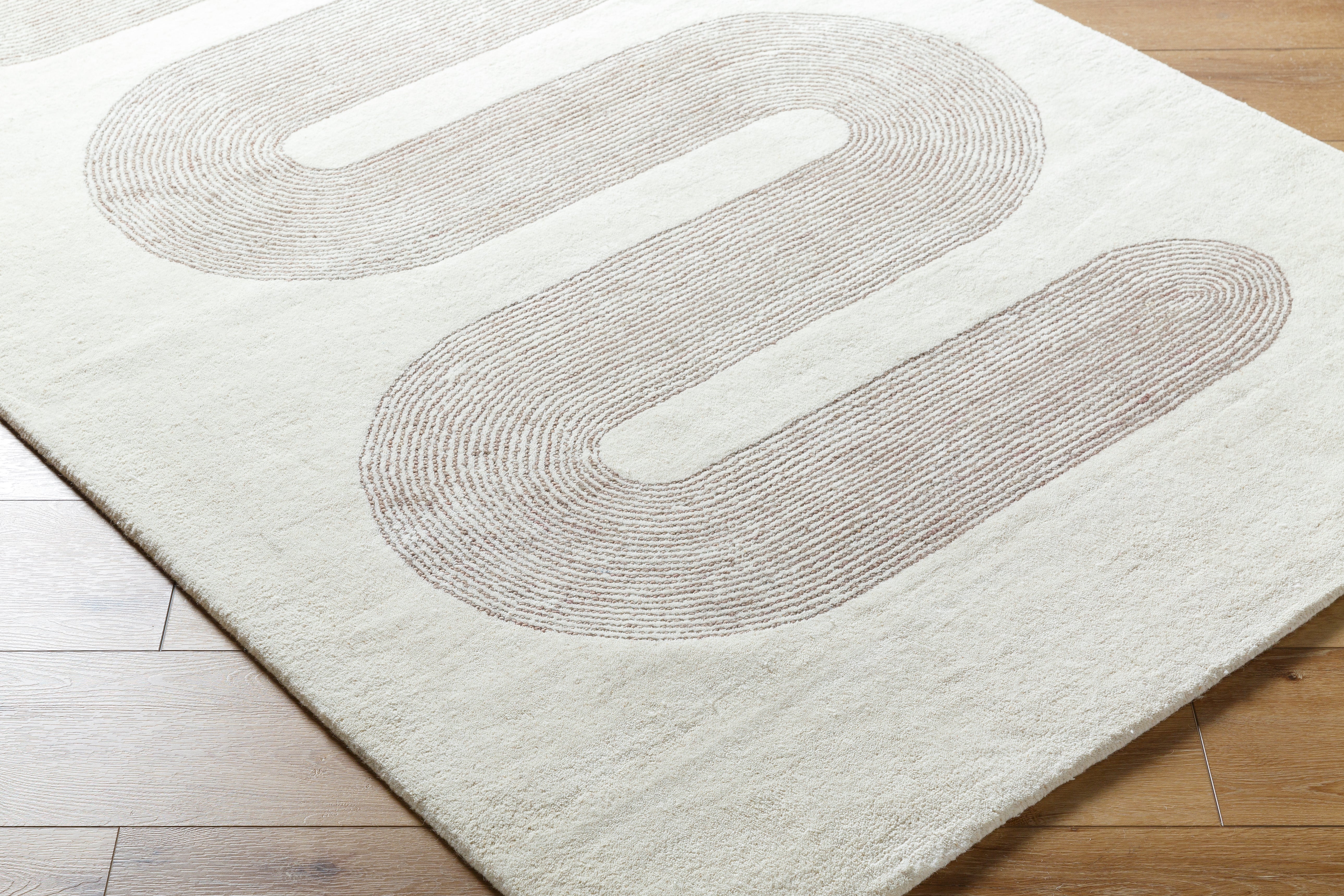 LIVABLISS Carolena CRA-2300 Area Rug