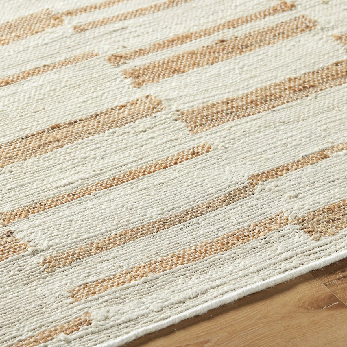 Diane DAI-2307 Cream Area Rug by LIVABLISS
